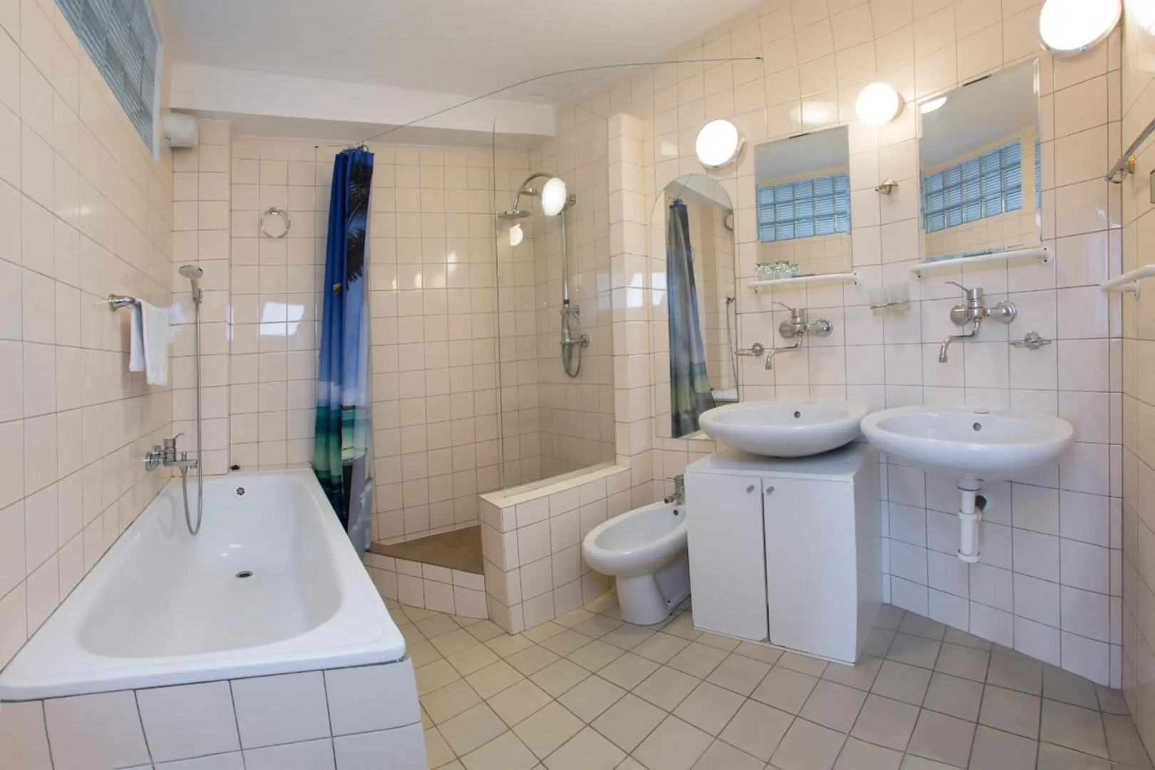 Hotel Harrachov Inn