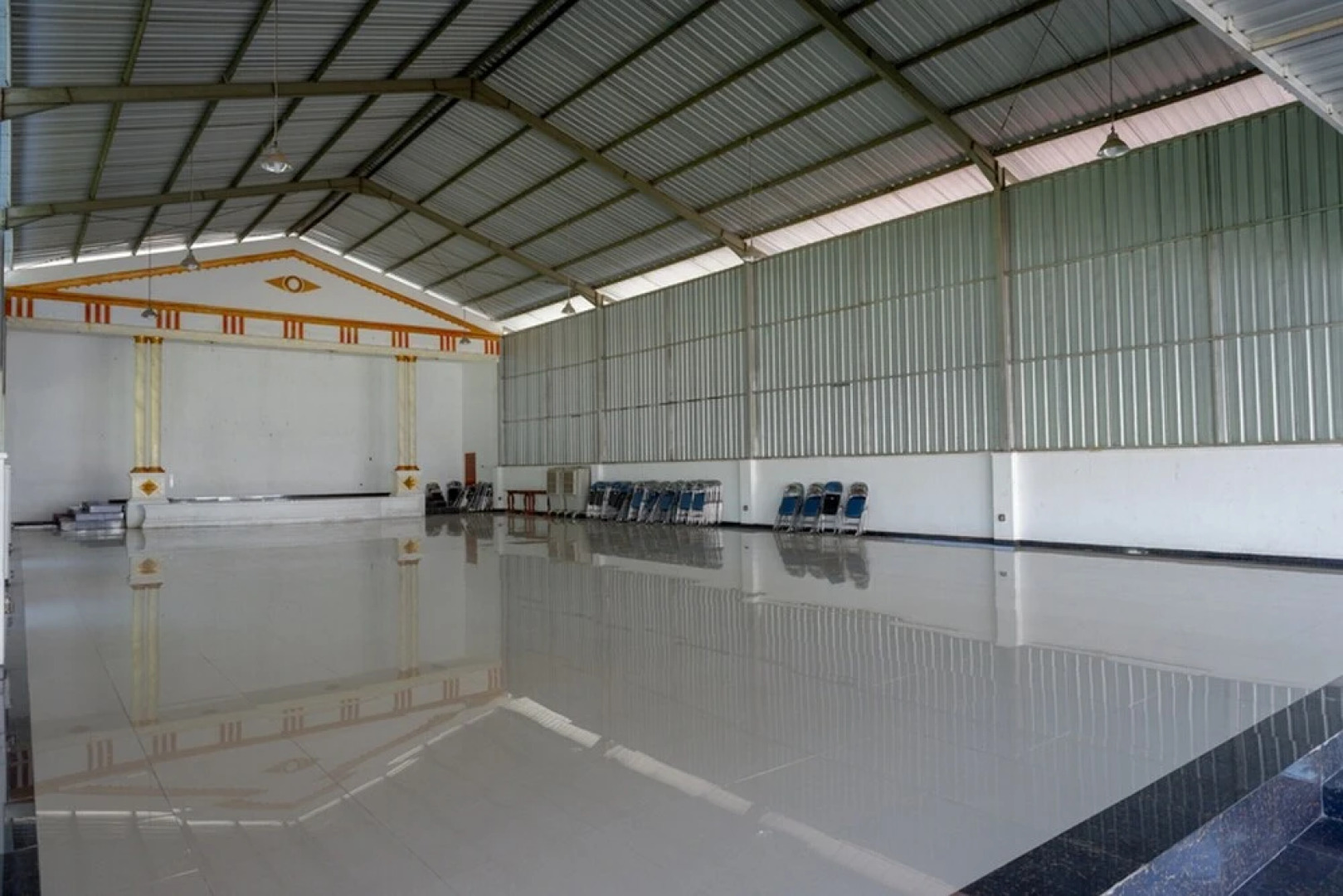 Hotel Horas Palopo by RedDoorz