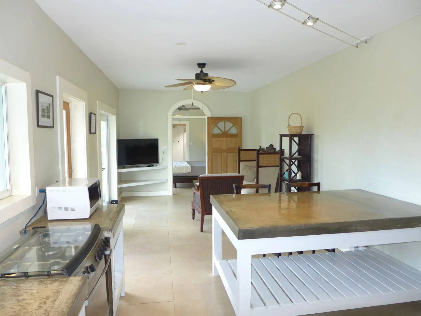 Two Sandals – A Boutique Hotel