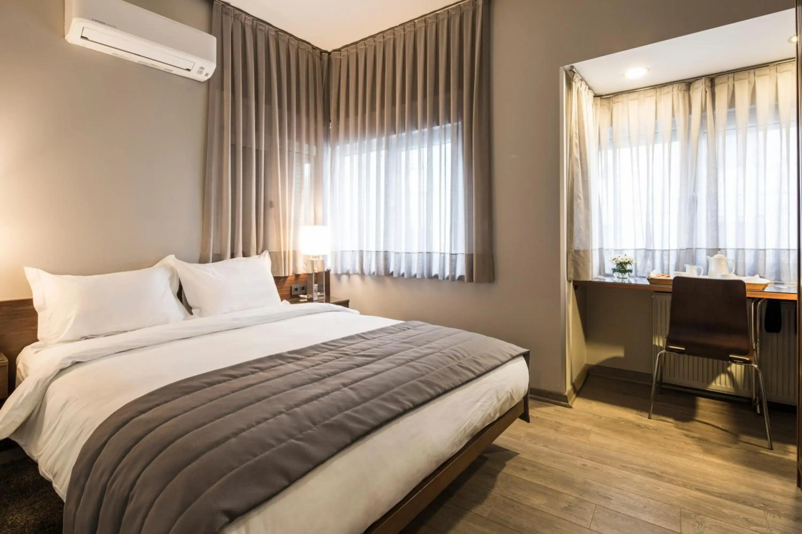 Standing Hotel Suites