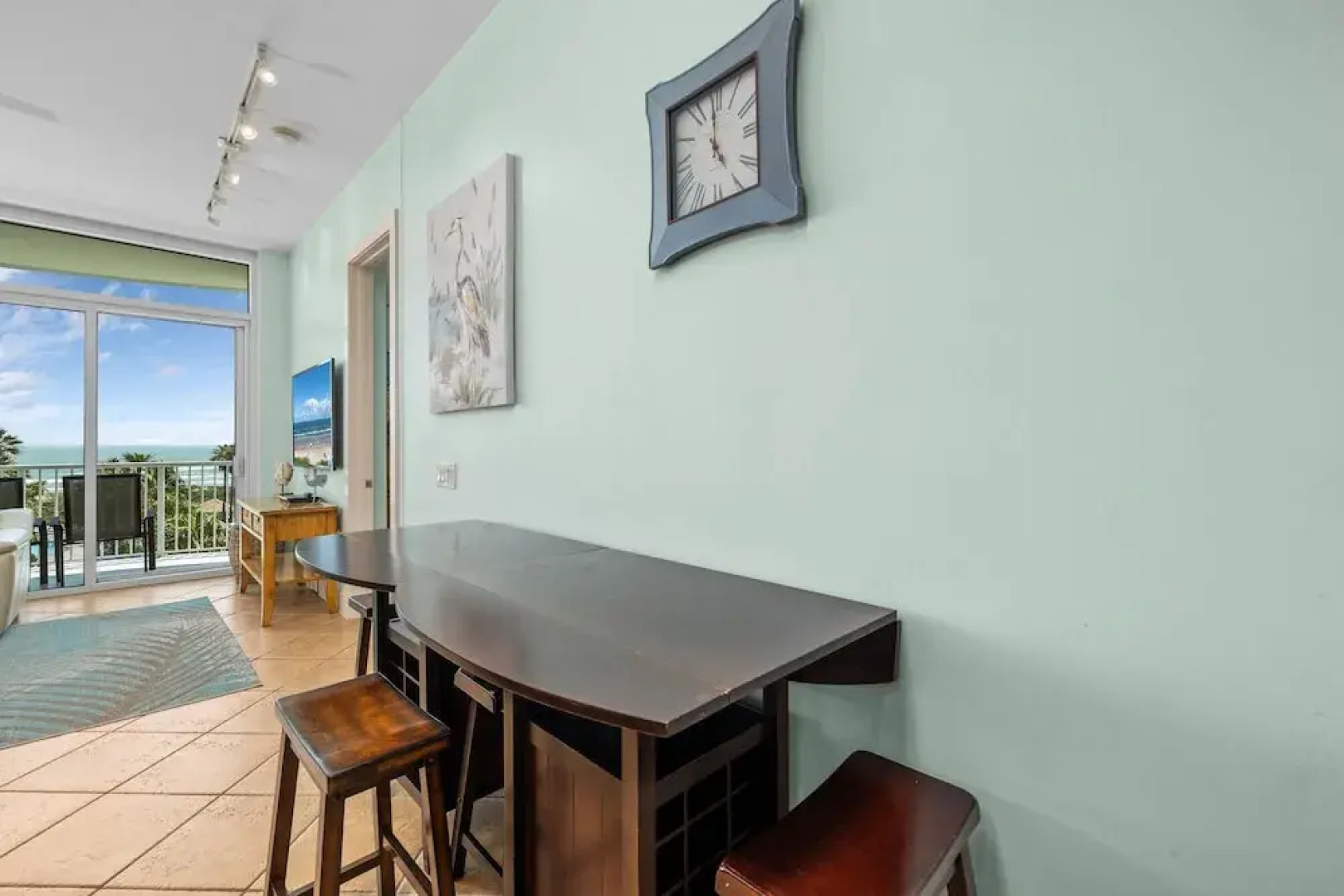 Sapphire Condo & Spa Unit # 406 3 Bedroom Condo