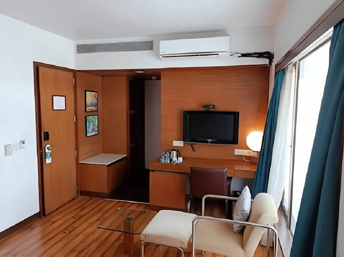 Yogi Executive, Navi Mumbai