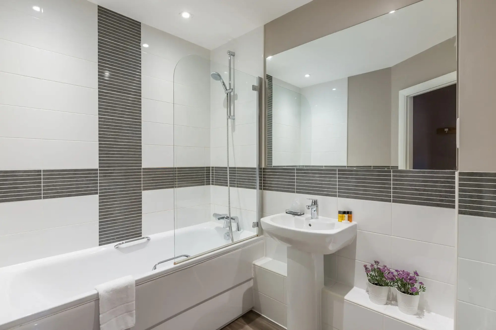 City Wall House by House of Fisher