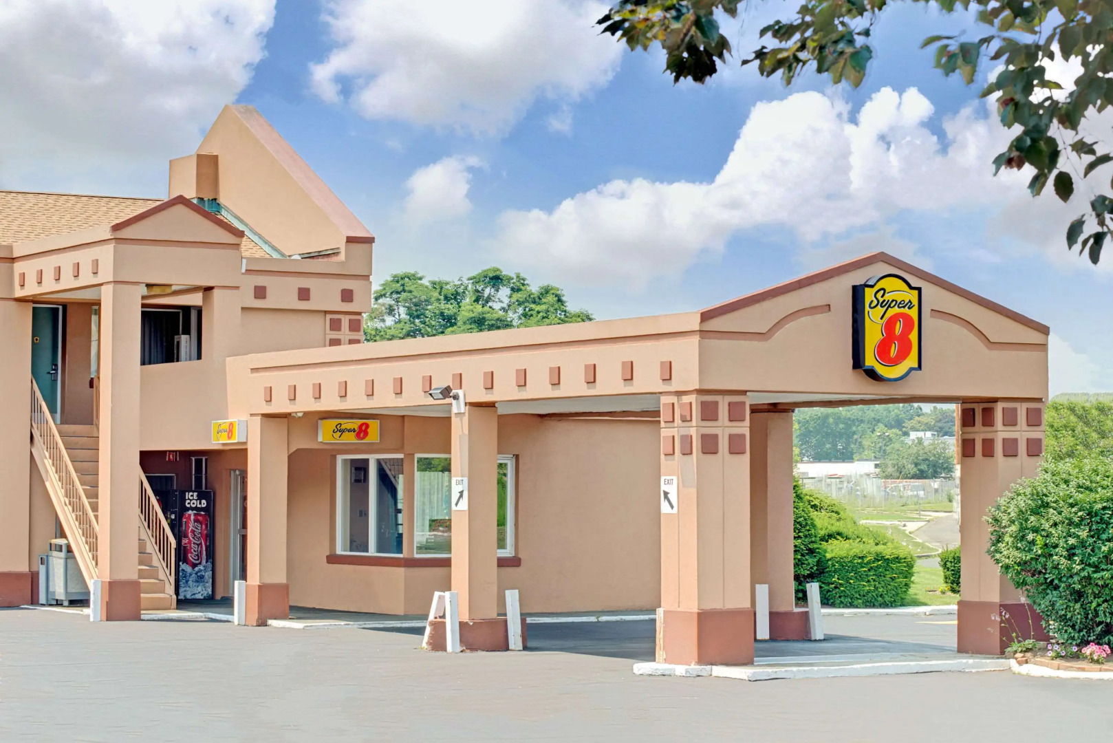 Super 8 by Wyndham Milford/New Haven