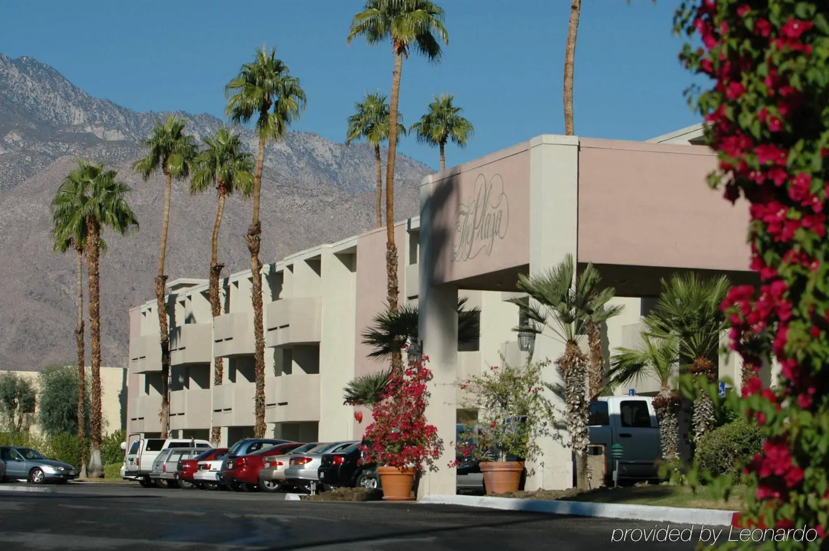 WorldMark Palm Springs - Plaza Resort and Spa