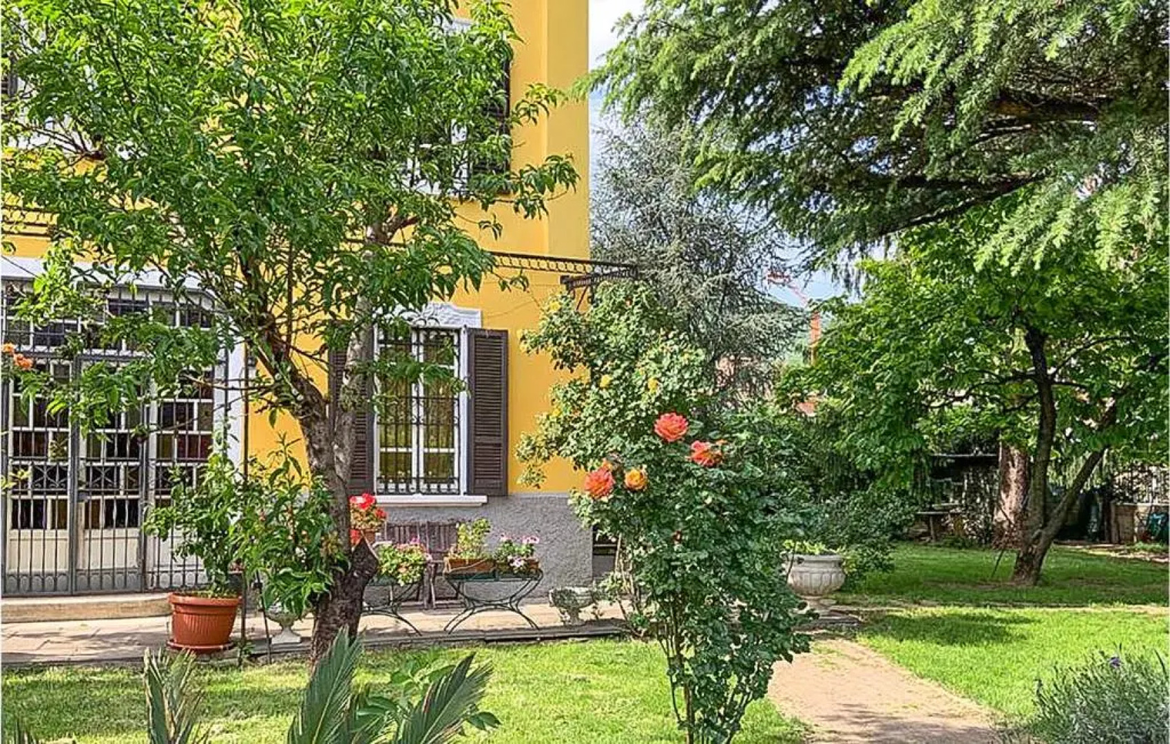 Beautiful Apartment in Nembro With 3 Bedrooms, Wifi and Outdoor Swimming Pool