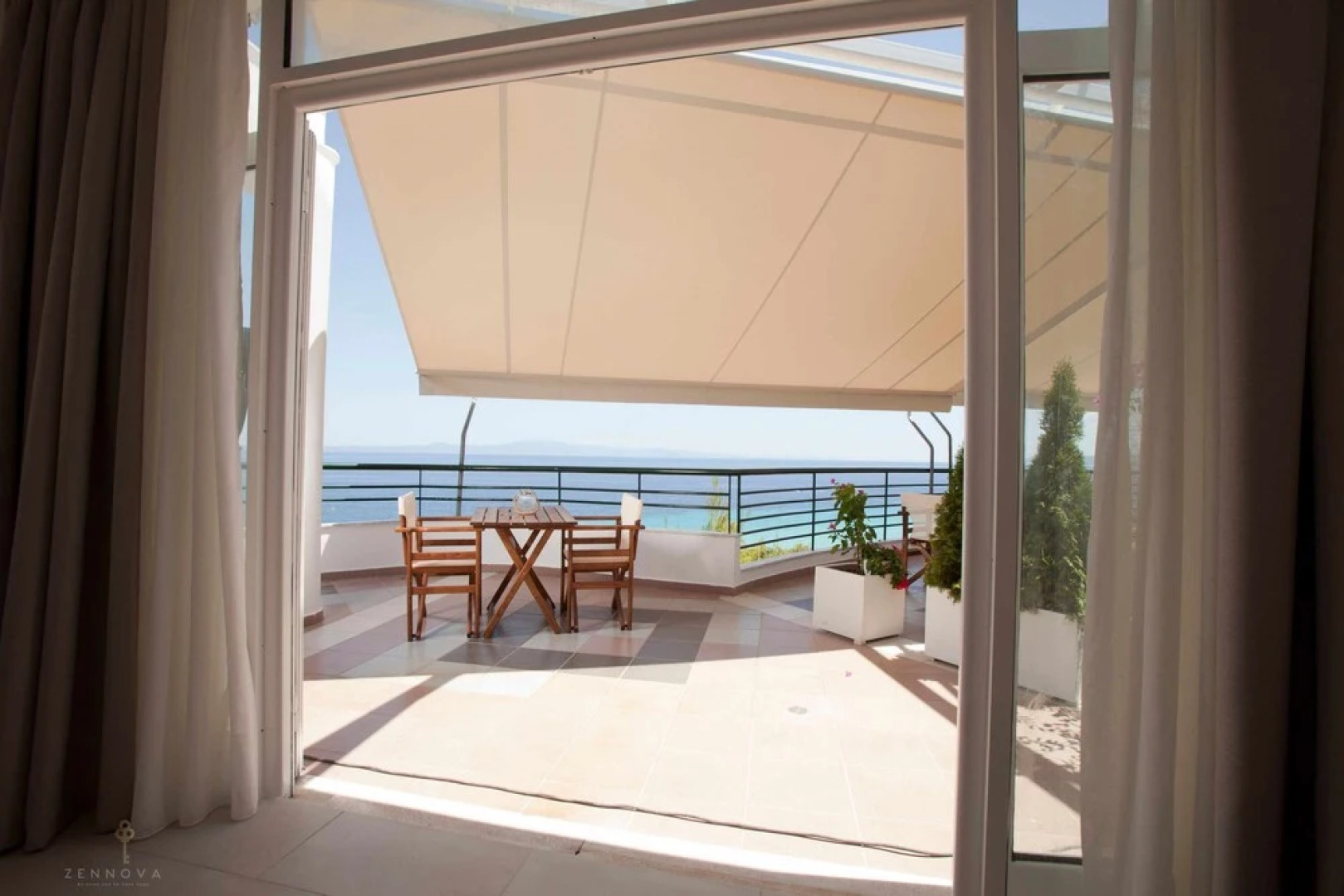 Zennova 34 Kallithea Blue Paradise