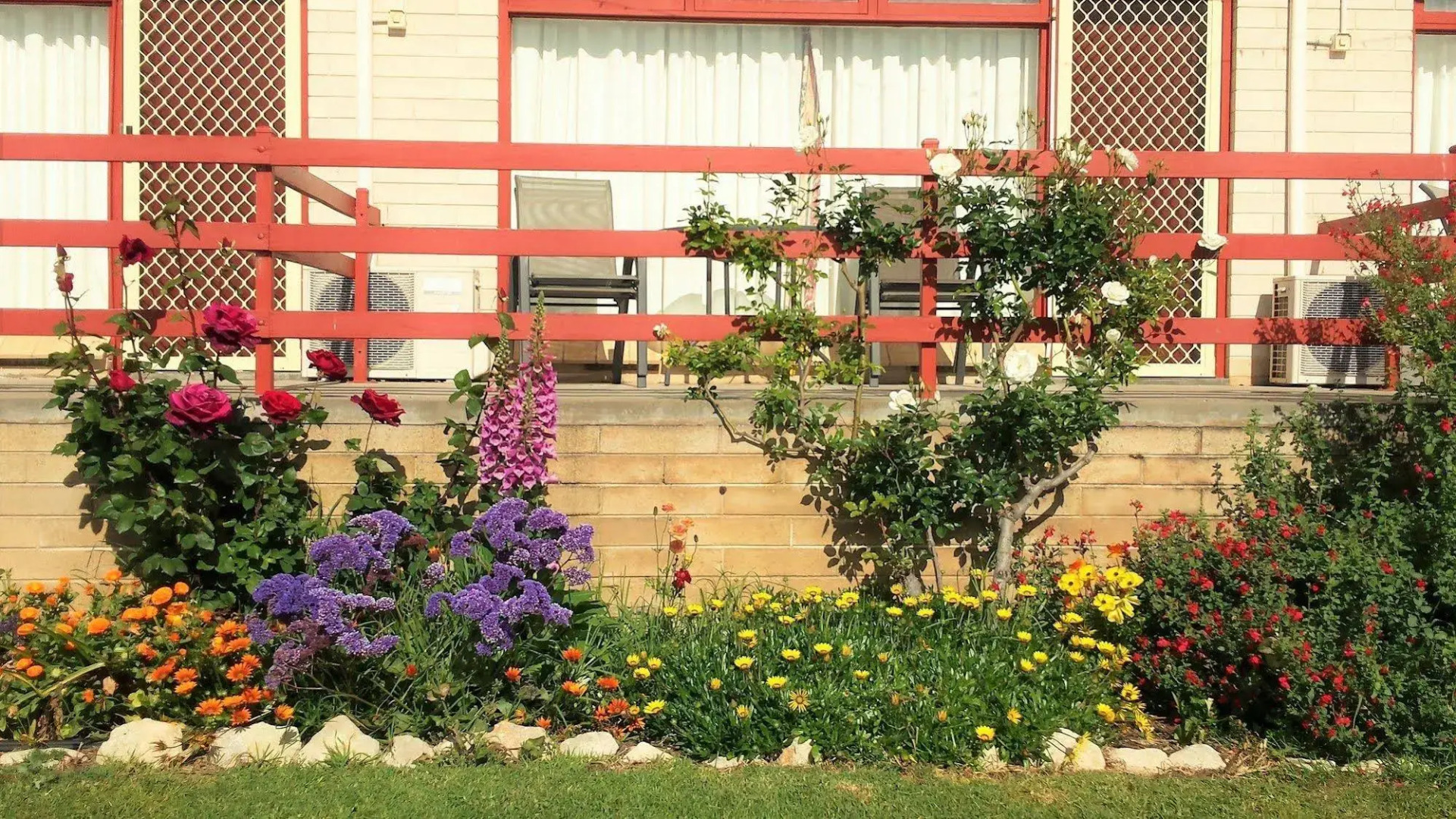 Oyster Court Apartments