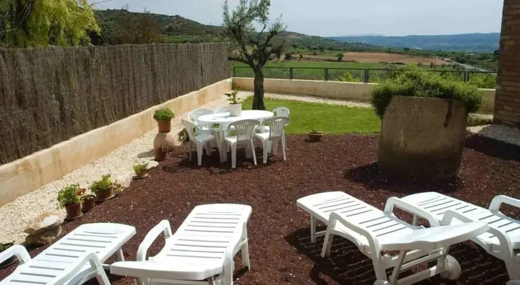 Apartamentos Porches de Guara