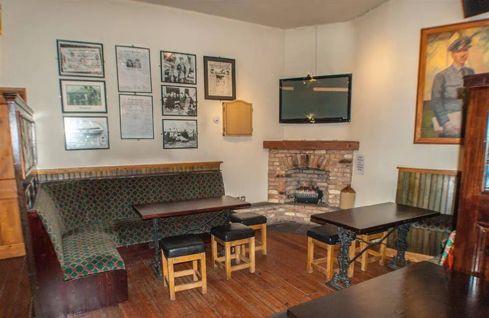 Alcock & Brown Hotel