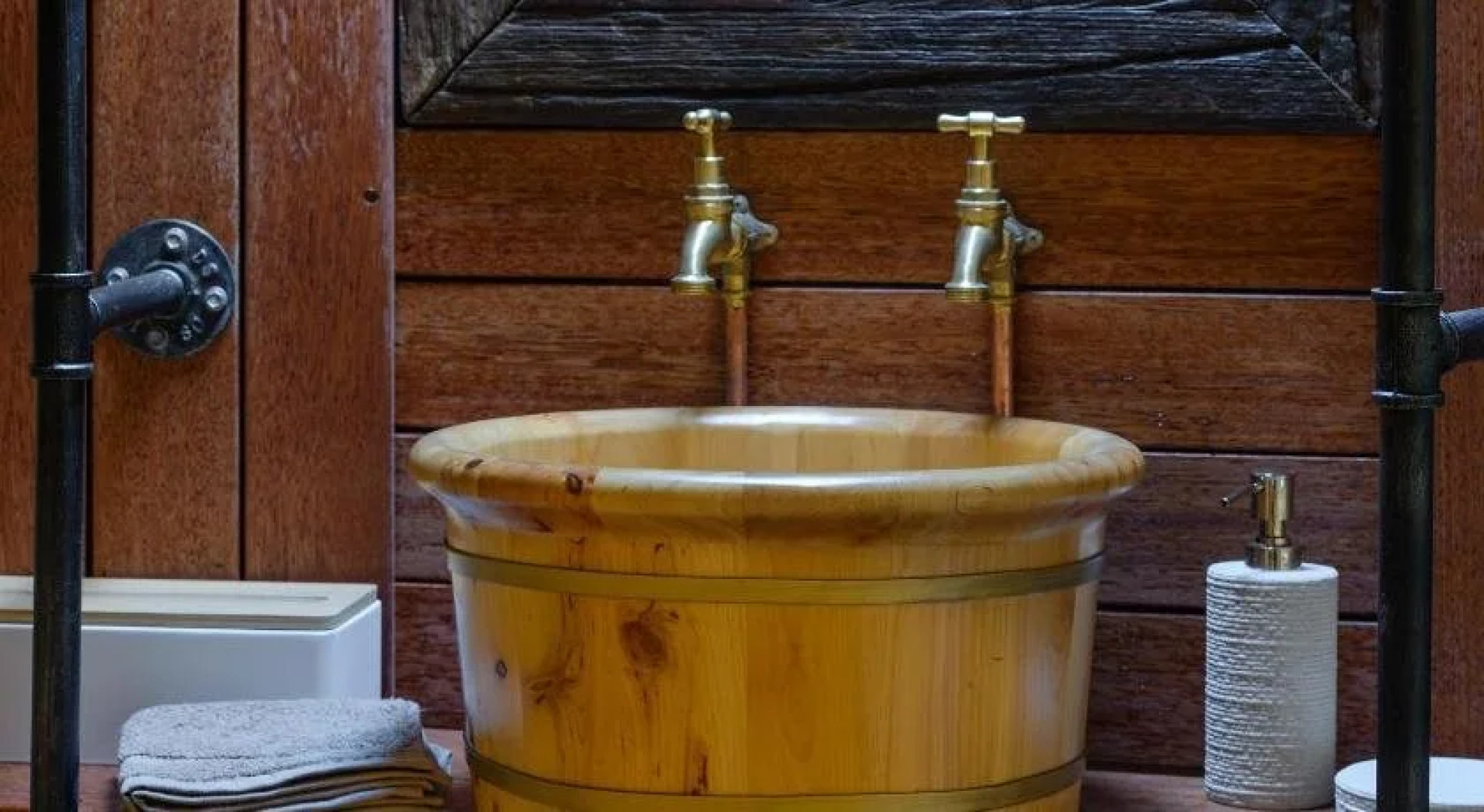 Glamping at Truffle Lodge