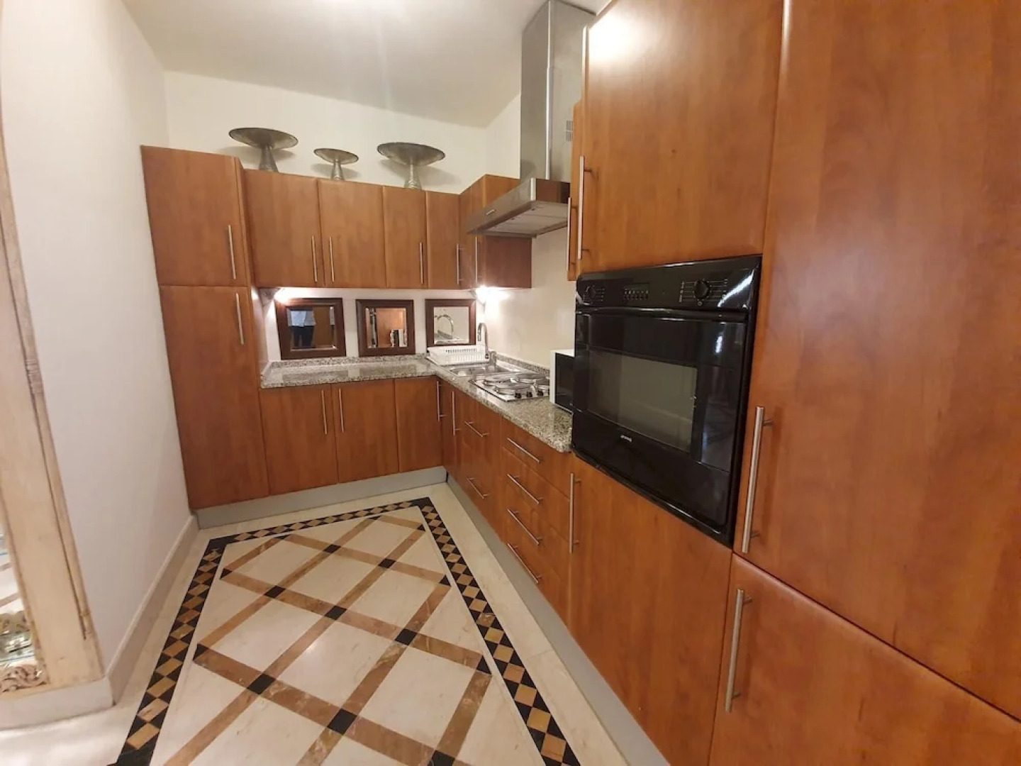 Golden Tulip APT Spacieux Avec Deux Terrasses