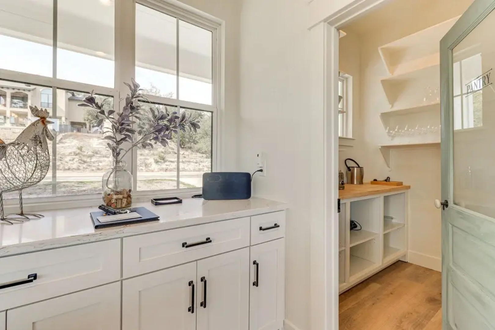 Walk to Beach: Farmhouse w Lake Travis Views