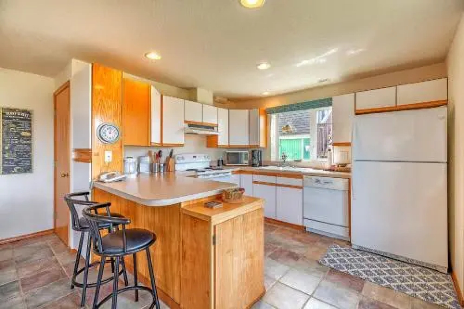 Surf Watch House in Copalis Beach