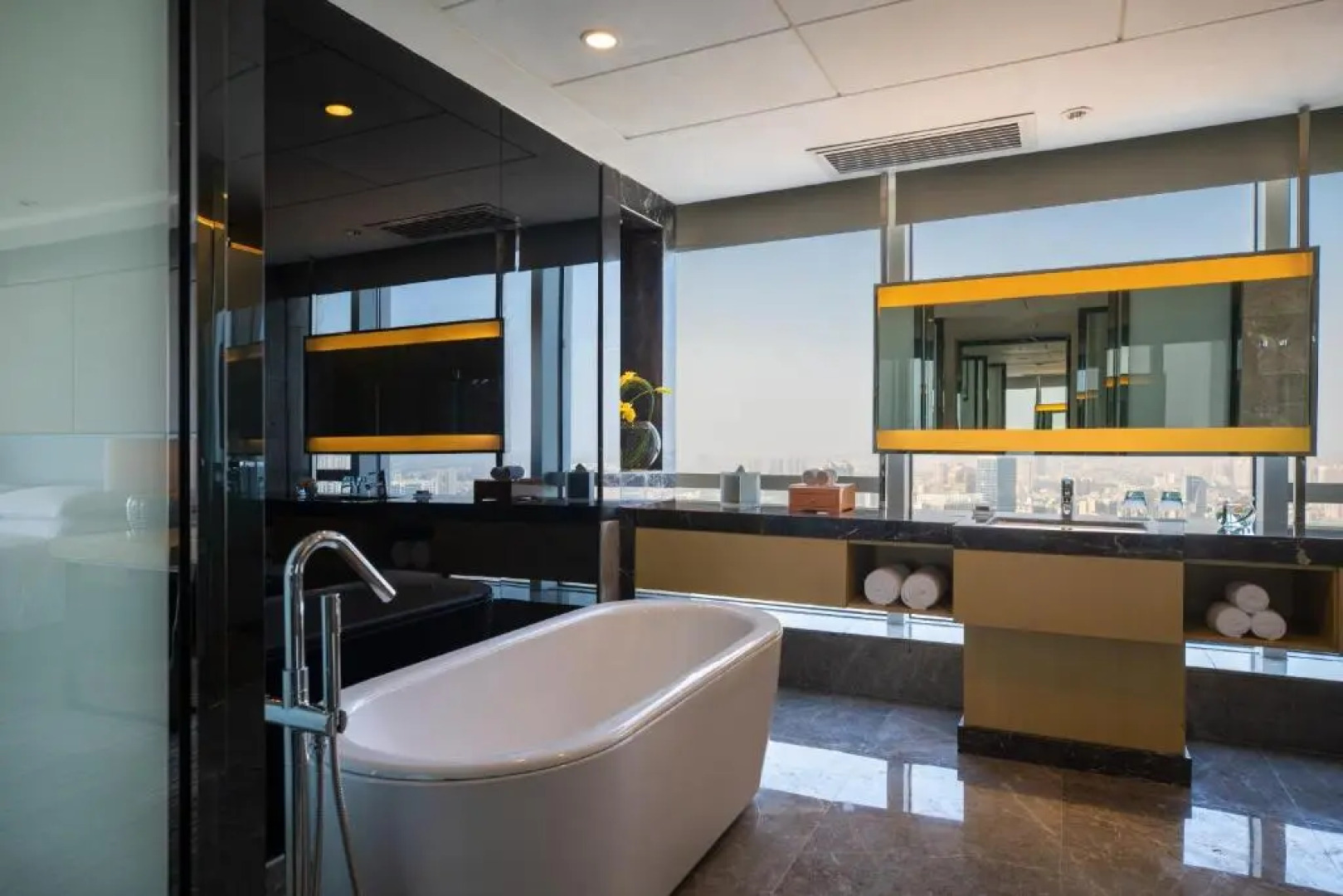 Renaissance Huizhou Hotel