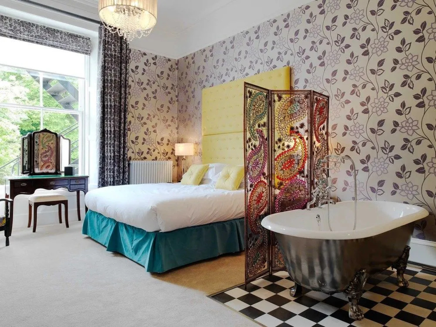 Ailsa Craig Hotel