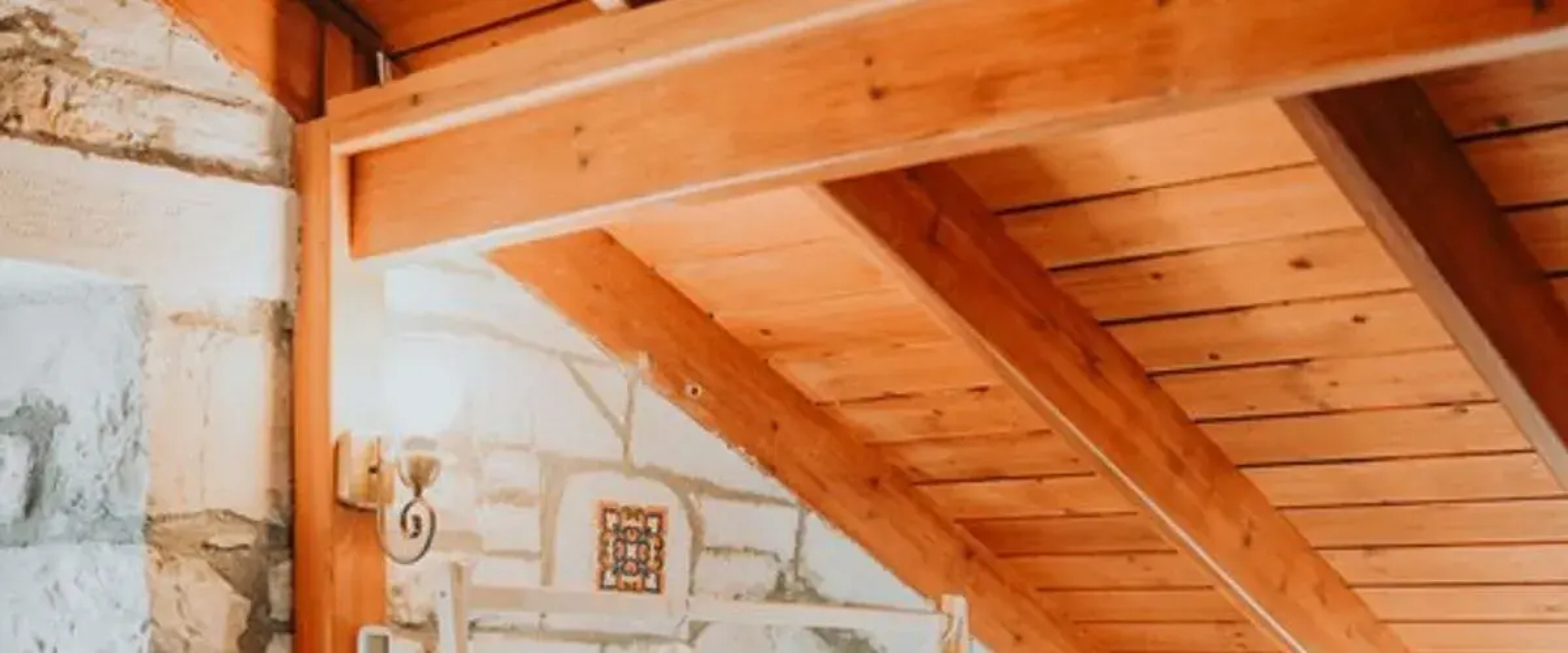 Lavantalı Konak Taş Ev