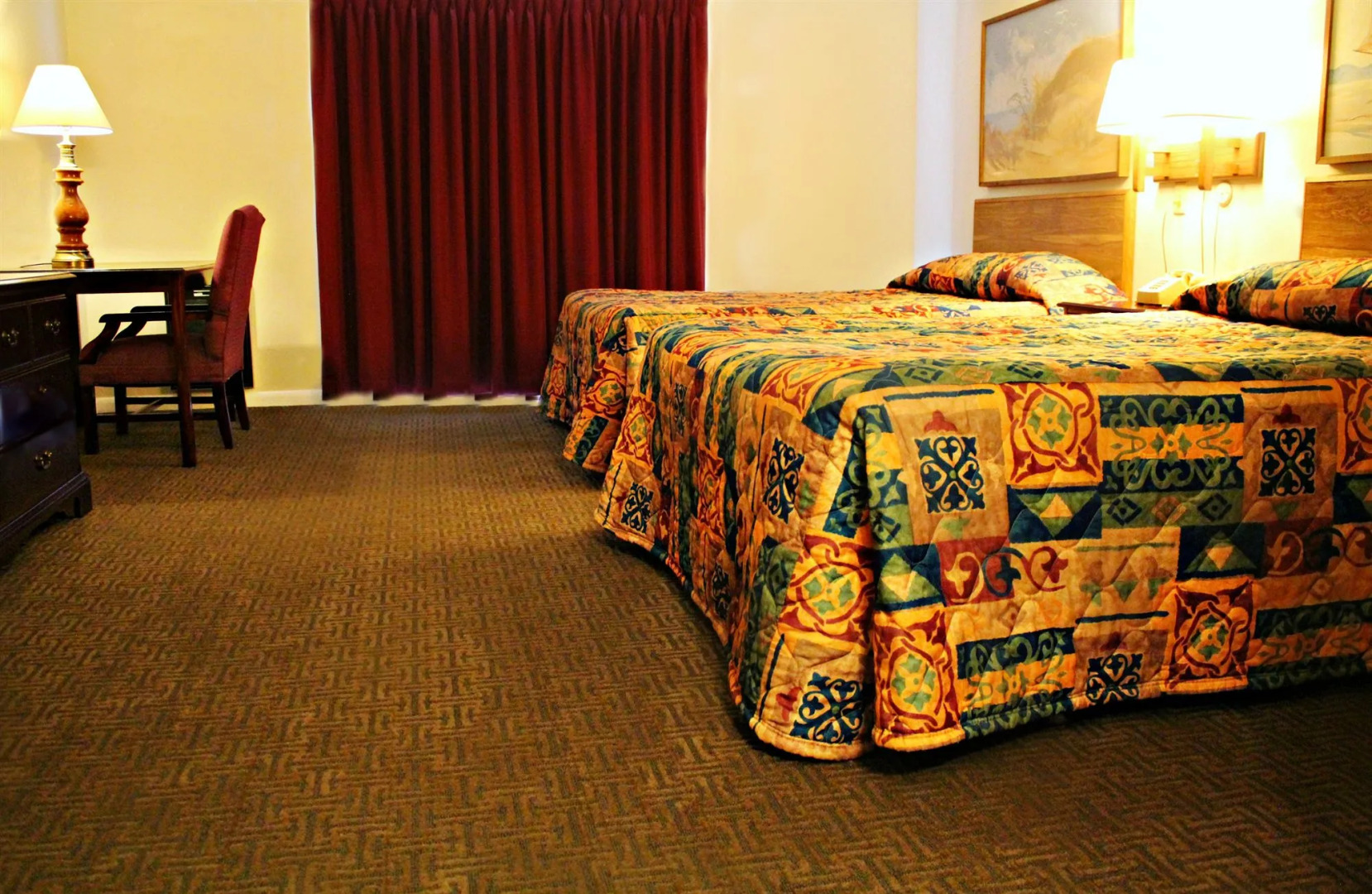 Colonial Inn Ellsworth