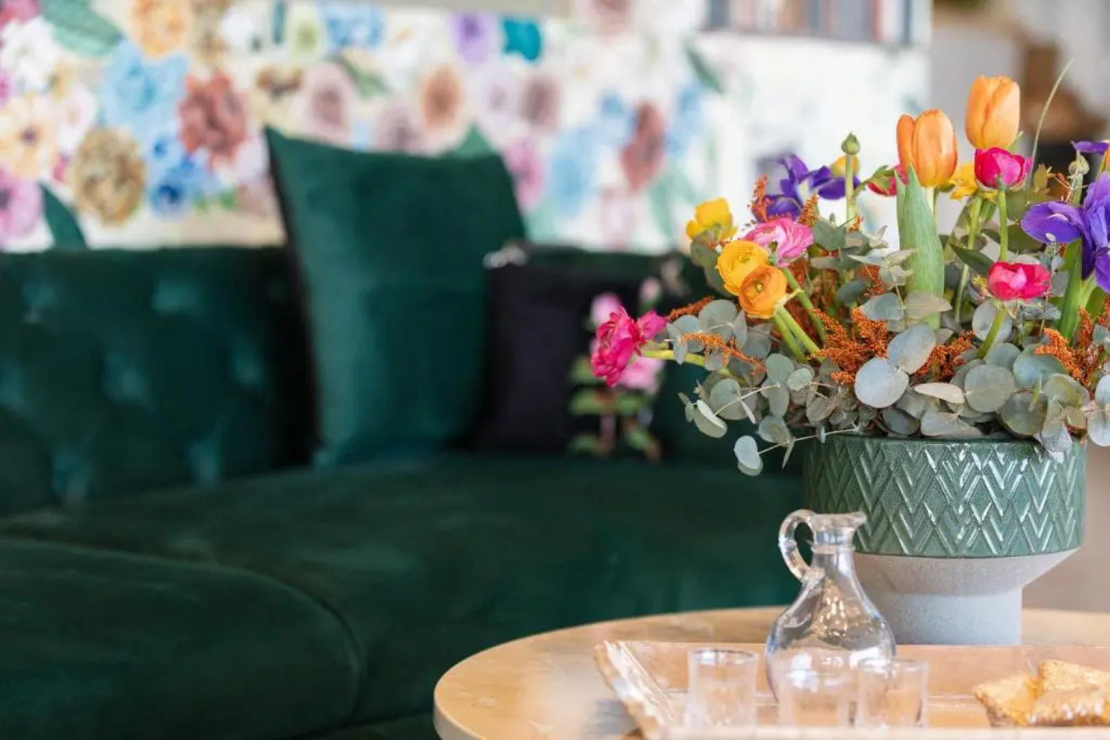 Lines Concept Accommodation