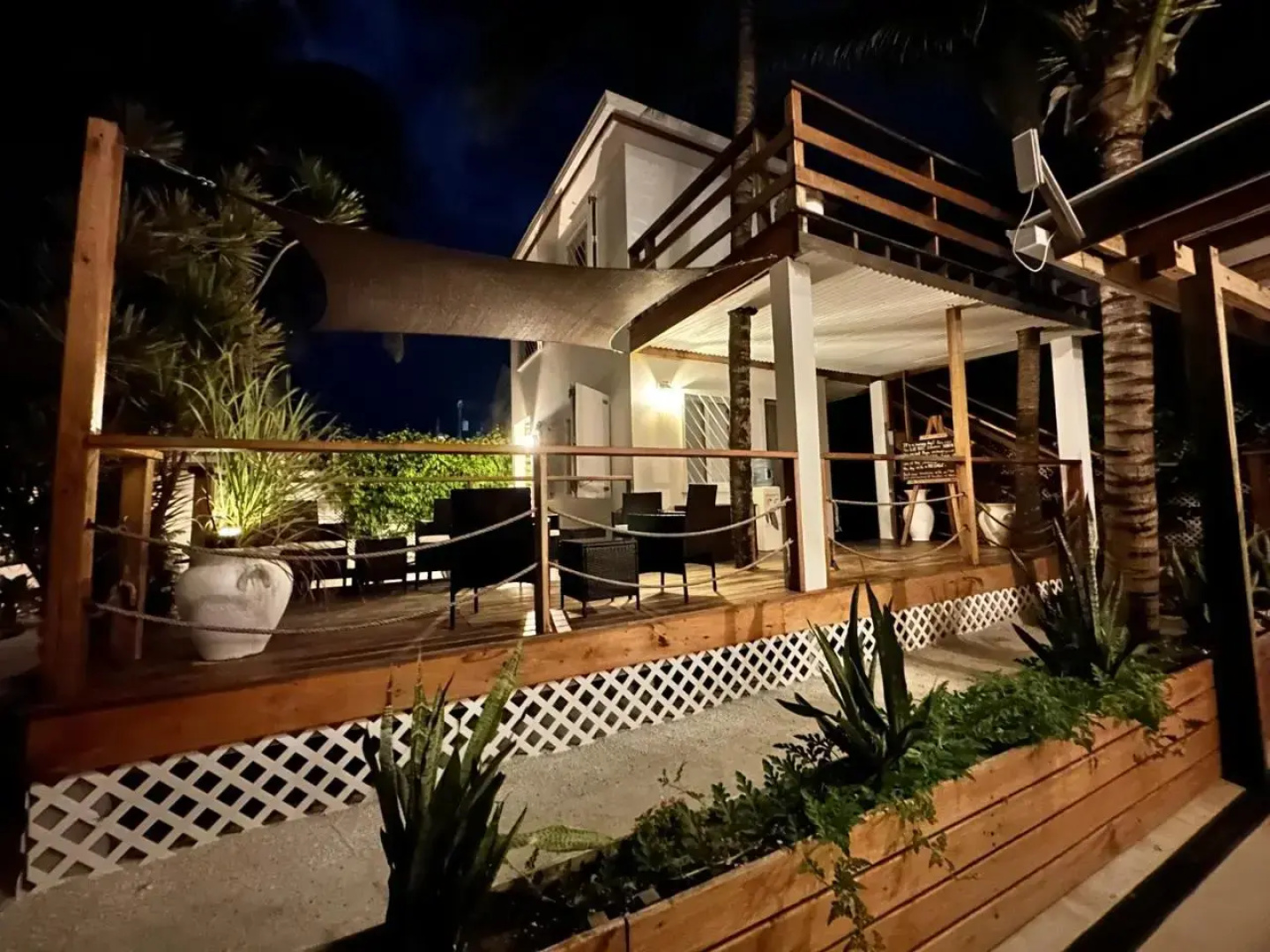 Kokomo Beach Suites