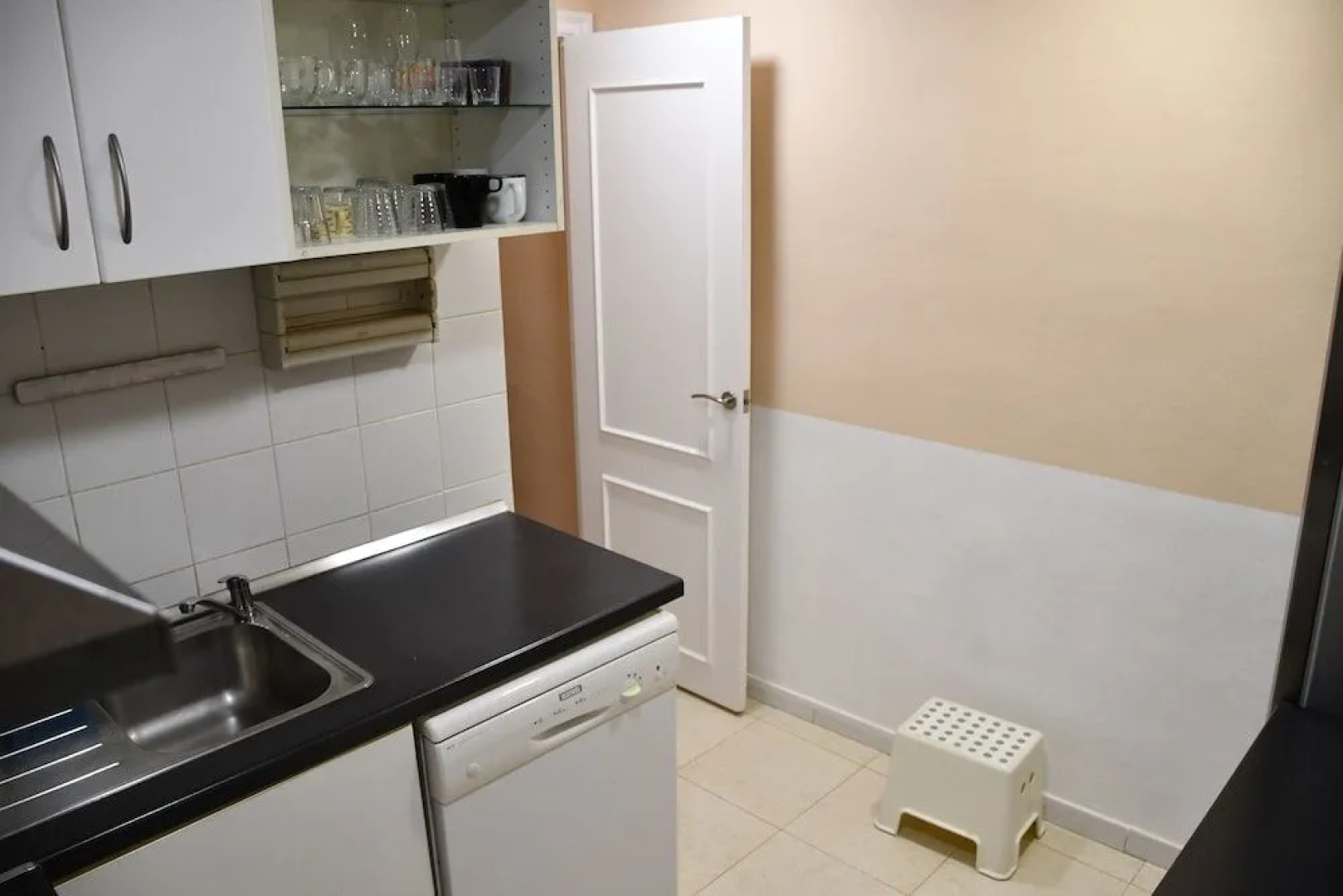 Three Bedroom Apartment in Sants