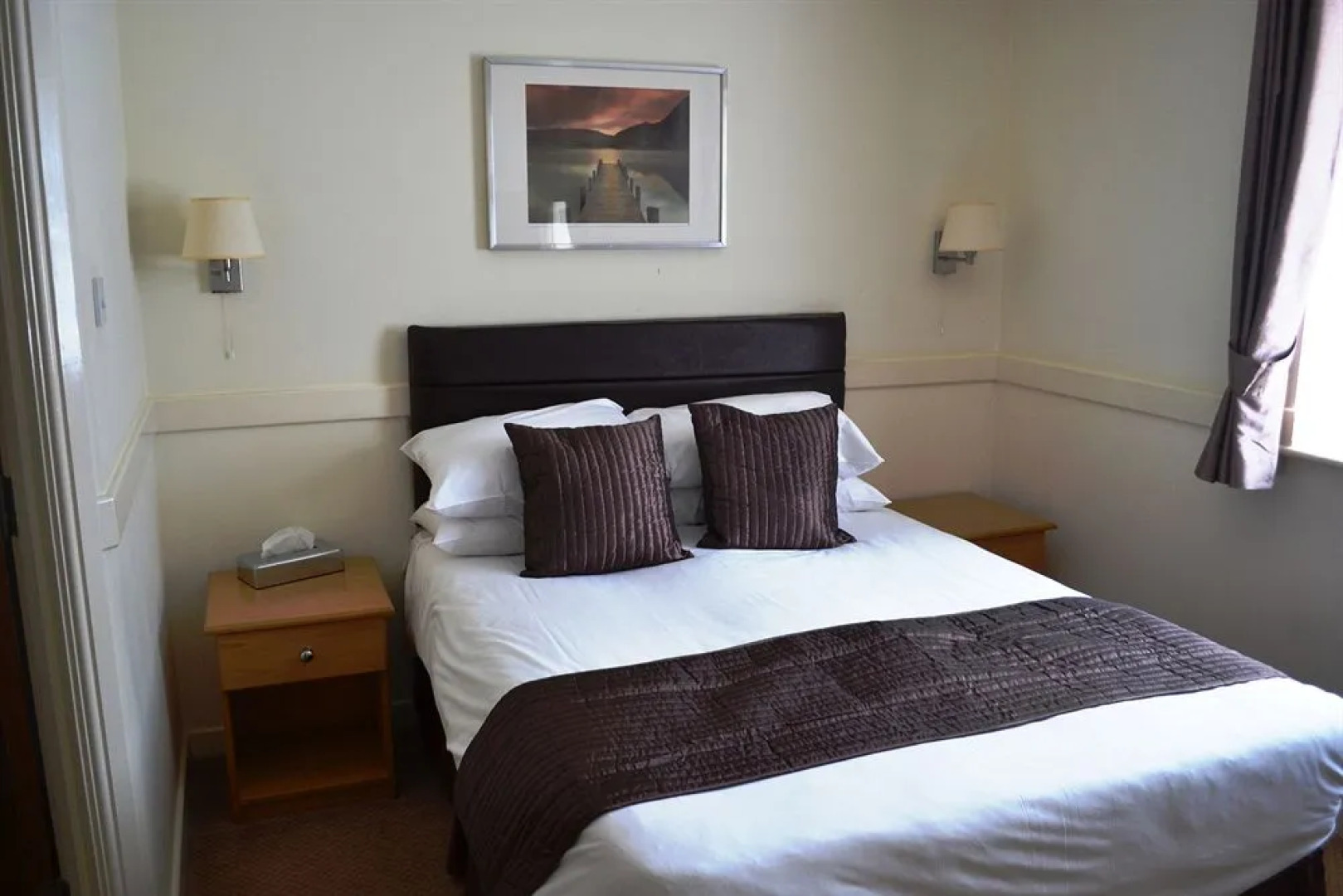 The Rowbarge Hotel and Restaurant