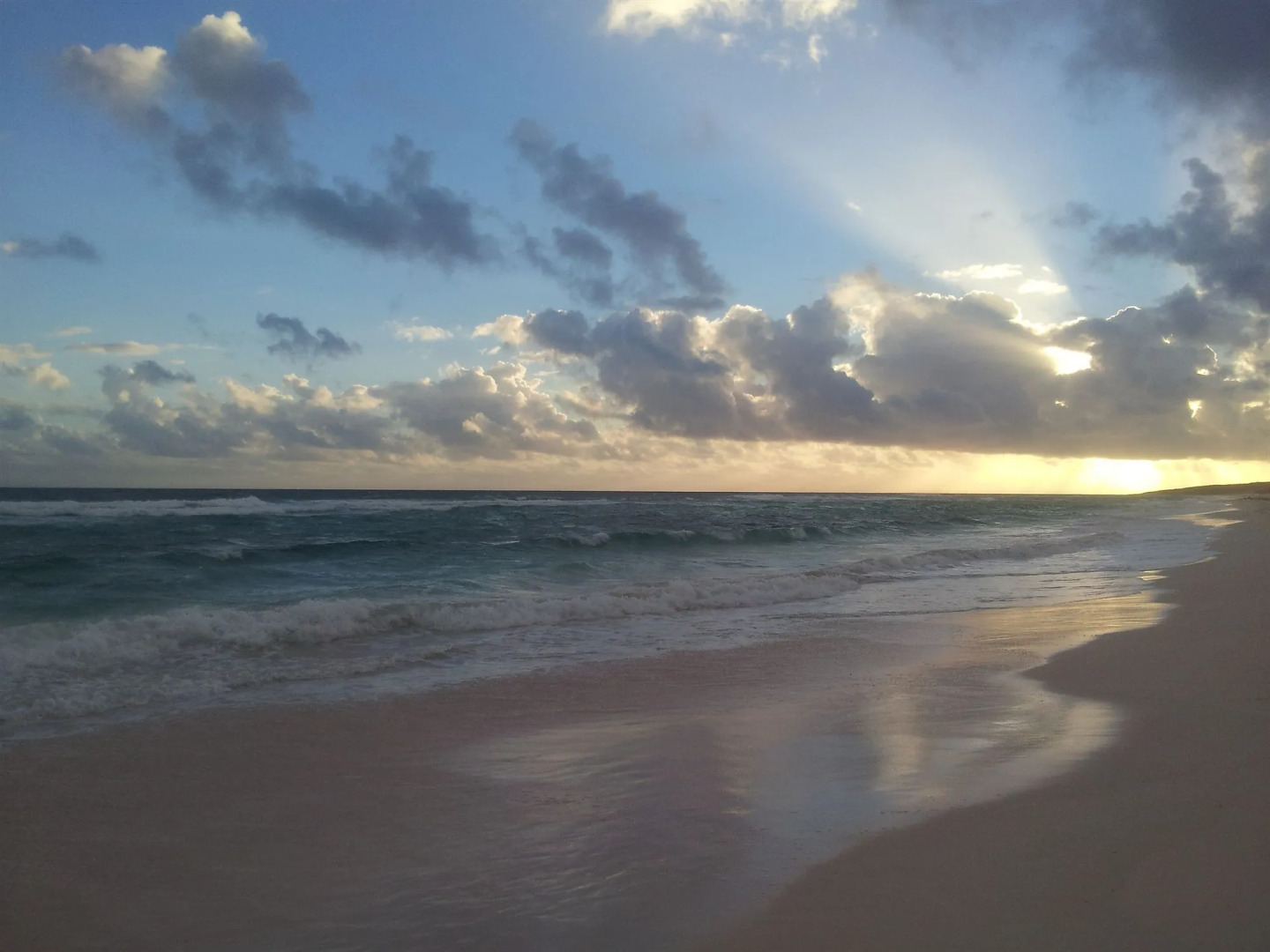 The Ocean Dream Beach Resort