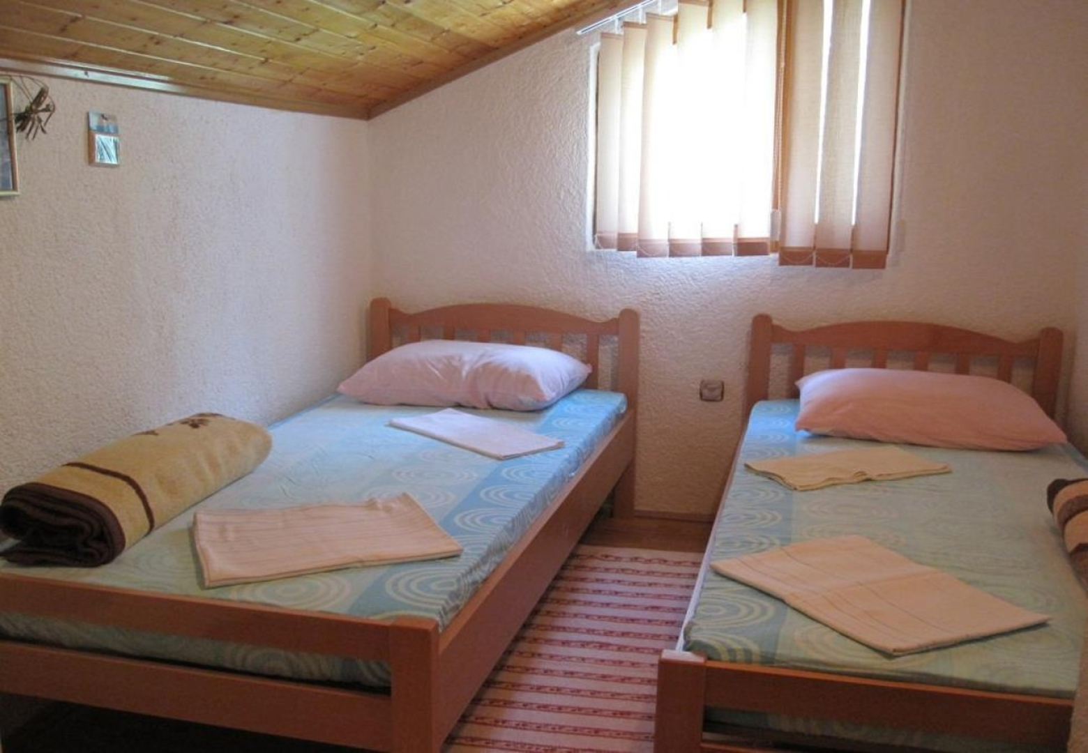 Apartment Šera - 50 m from beach: A3 Pisak, Riviera Omis