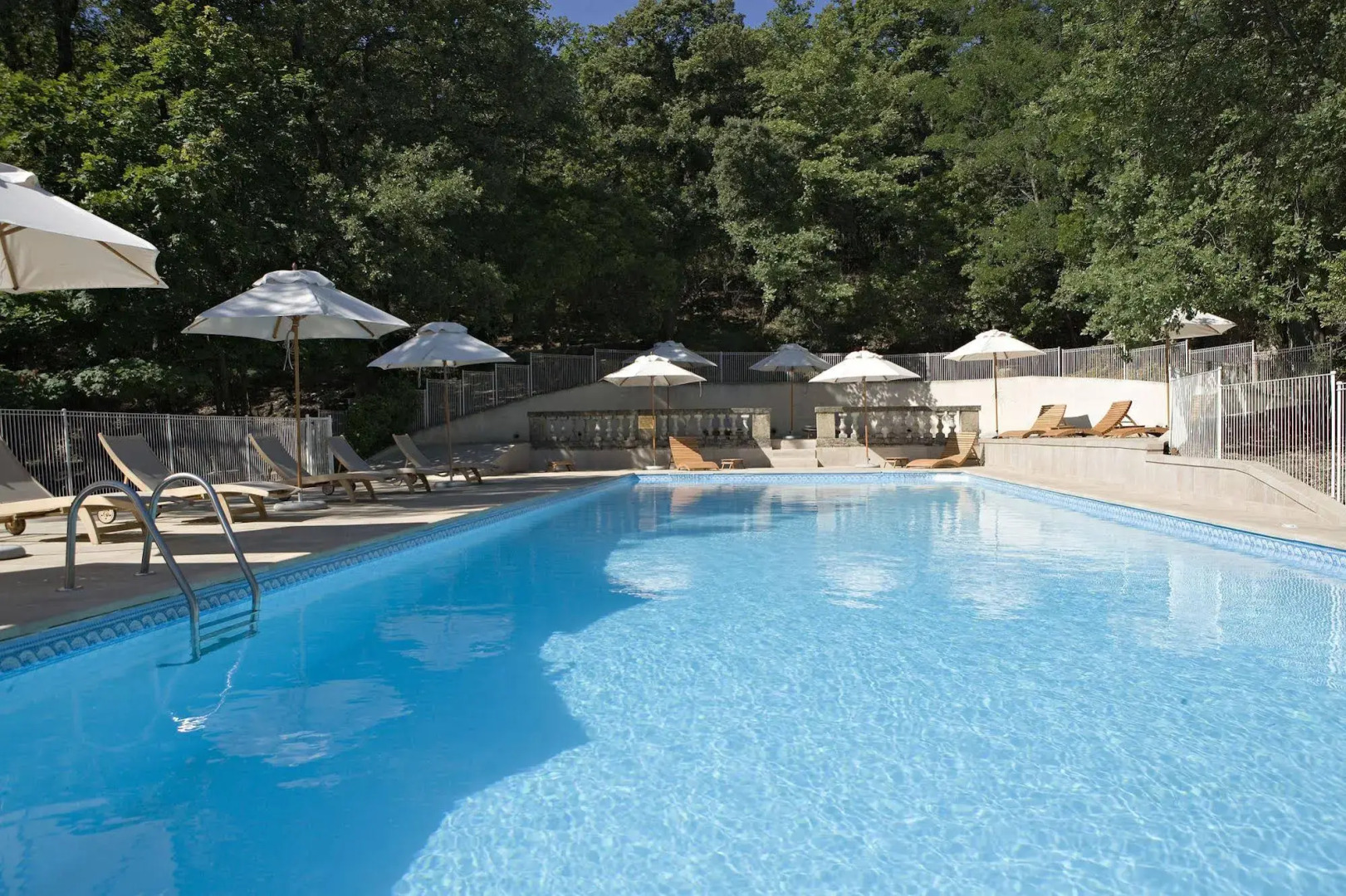 Chateau De Rochegude