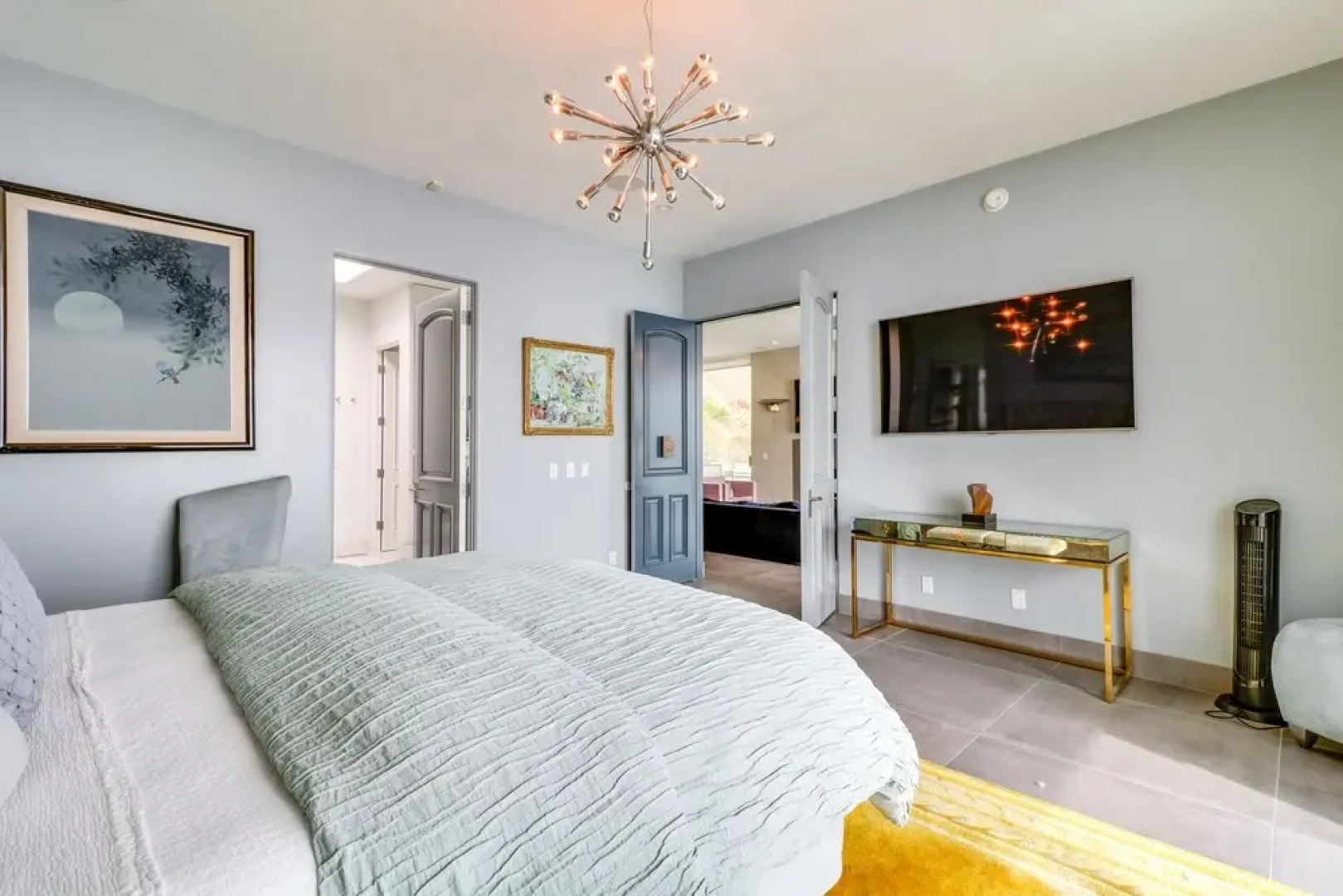 Oceanfront Apartment in Malibu w/ Beach Access!