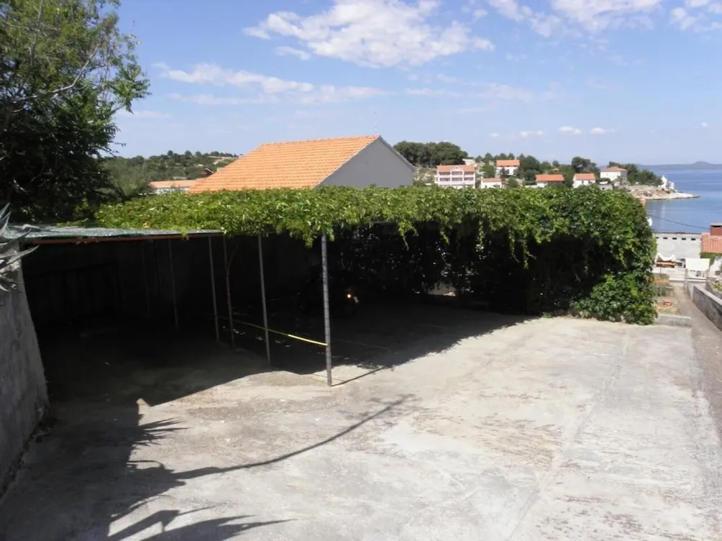 Dari - 70m From Sea - A2