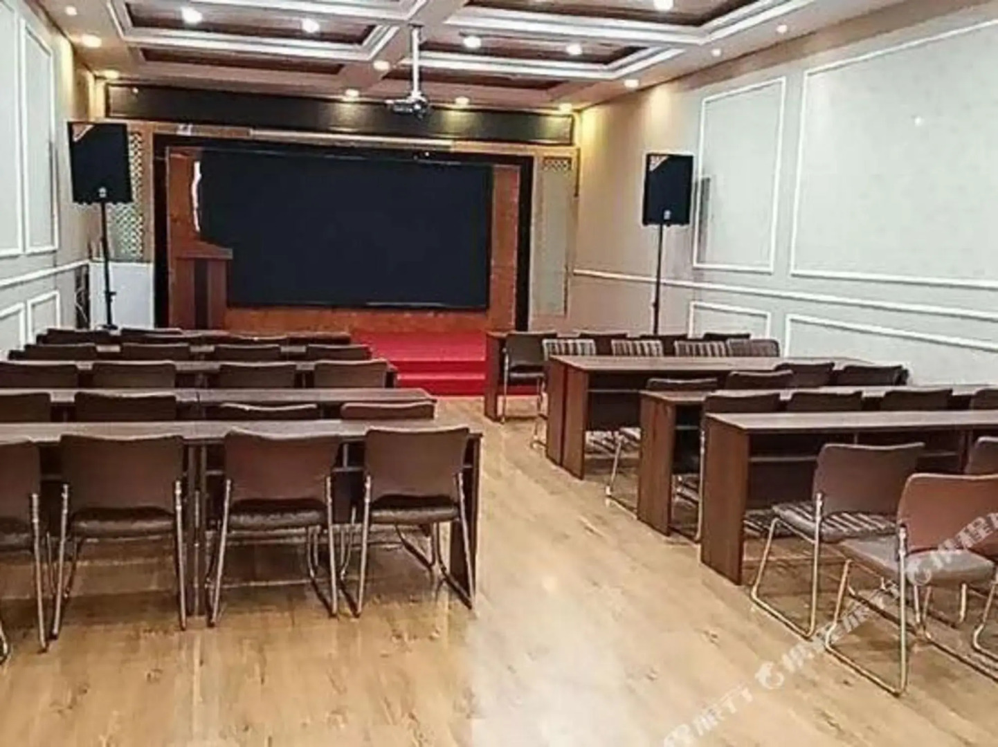 Jining Sishui Green Tree Business Hotel