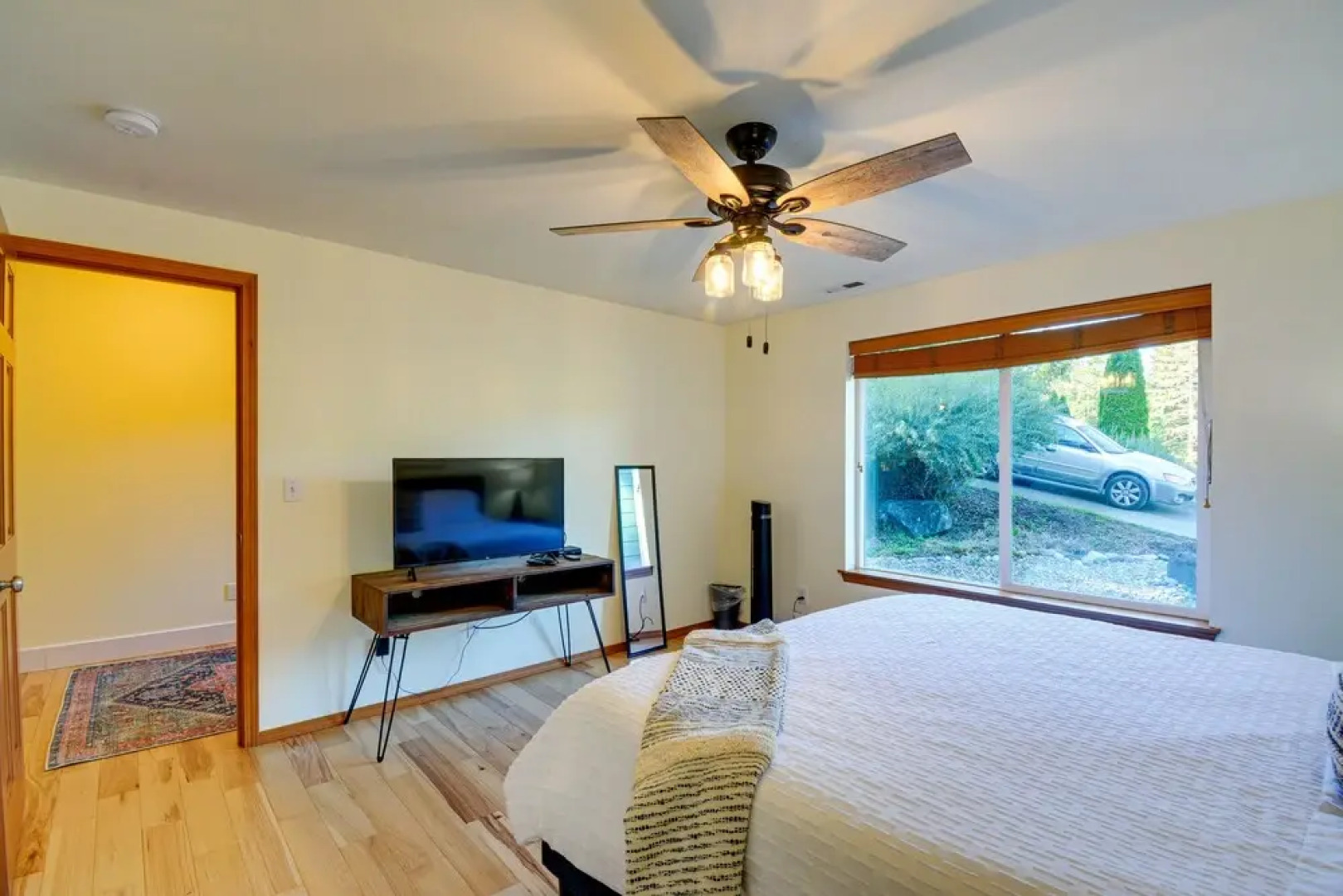 Gig Harbor Vacation Rental w/ Private Hot Tub!