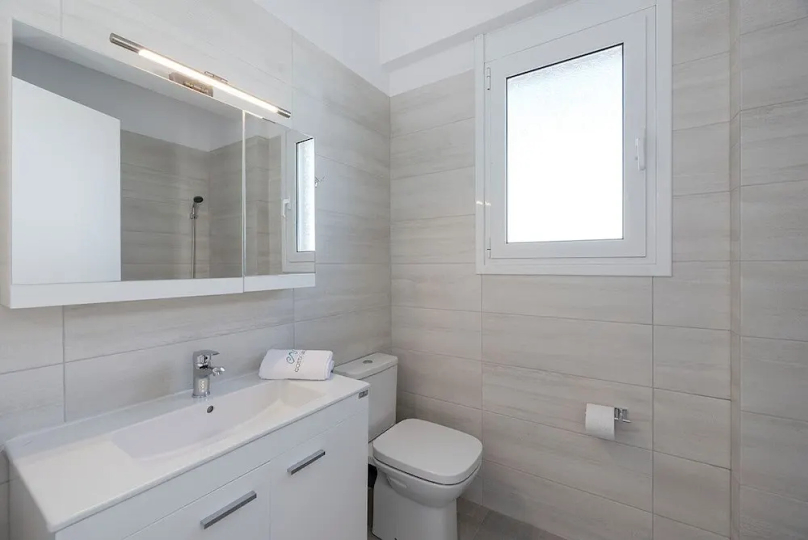 Costa Vasia Suites & Apartments