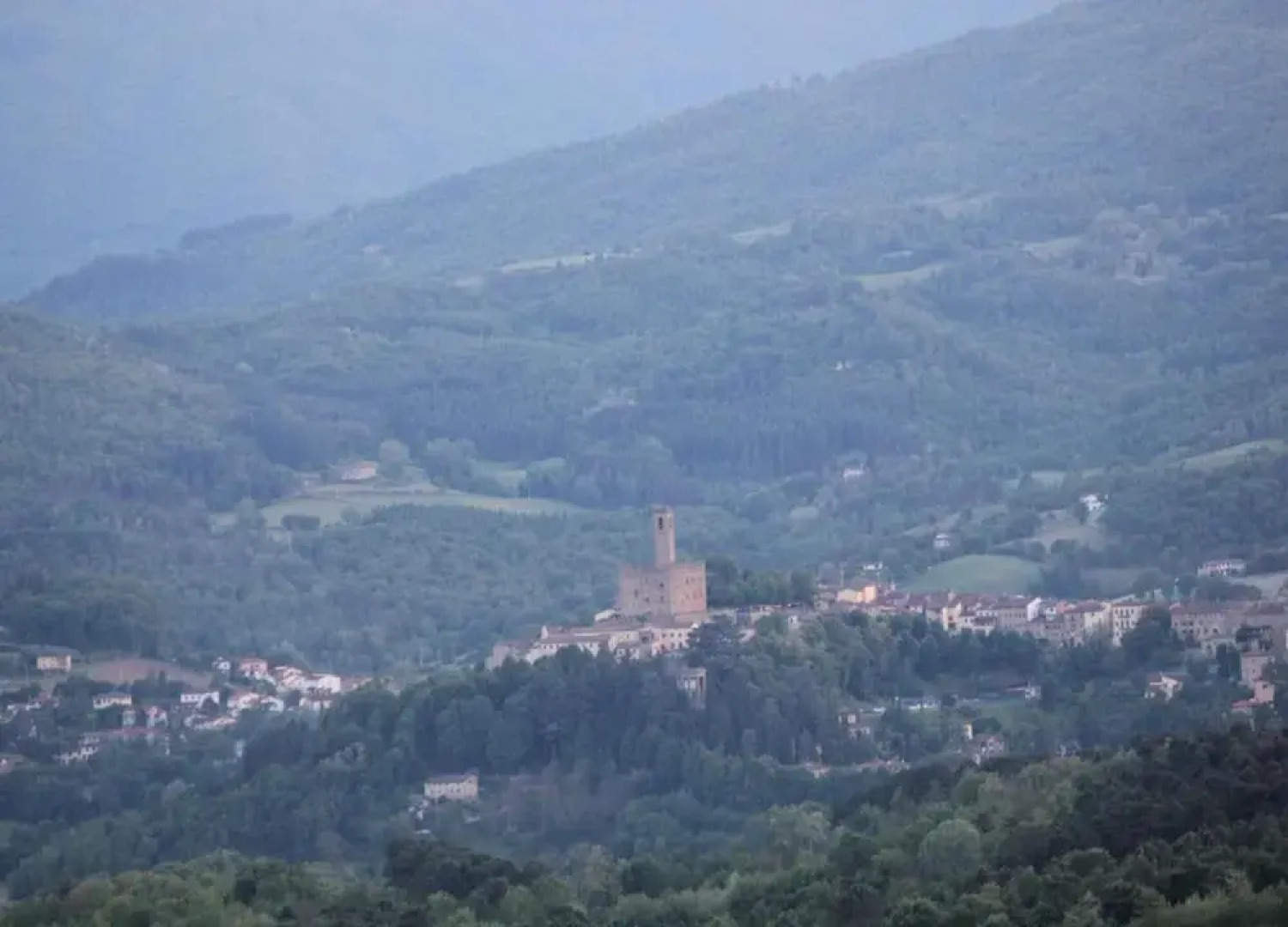 Farmhouse in Tuscany With Pool & Valley Views
