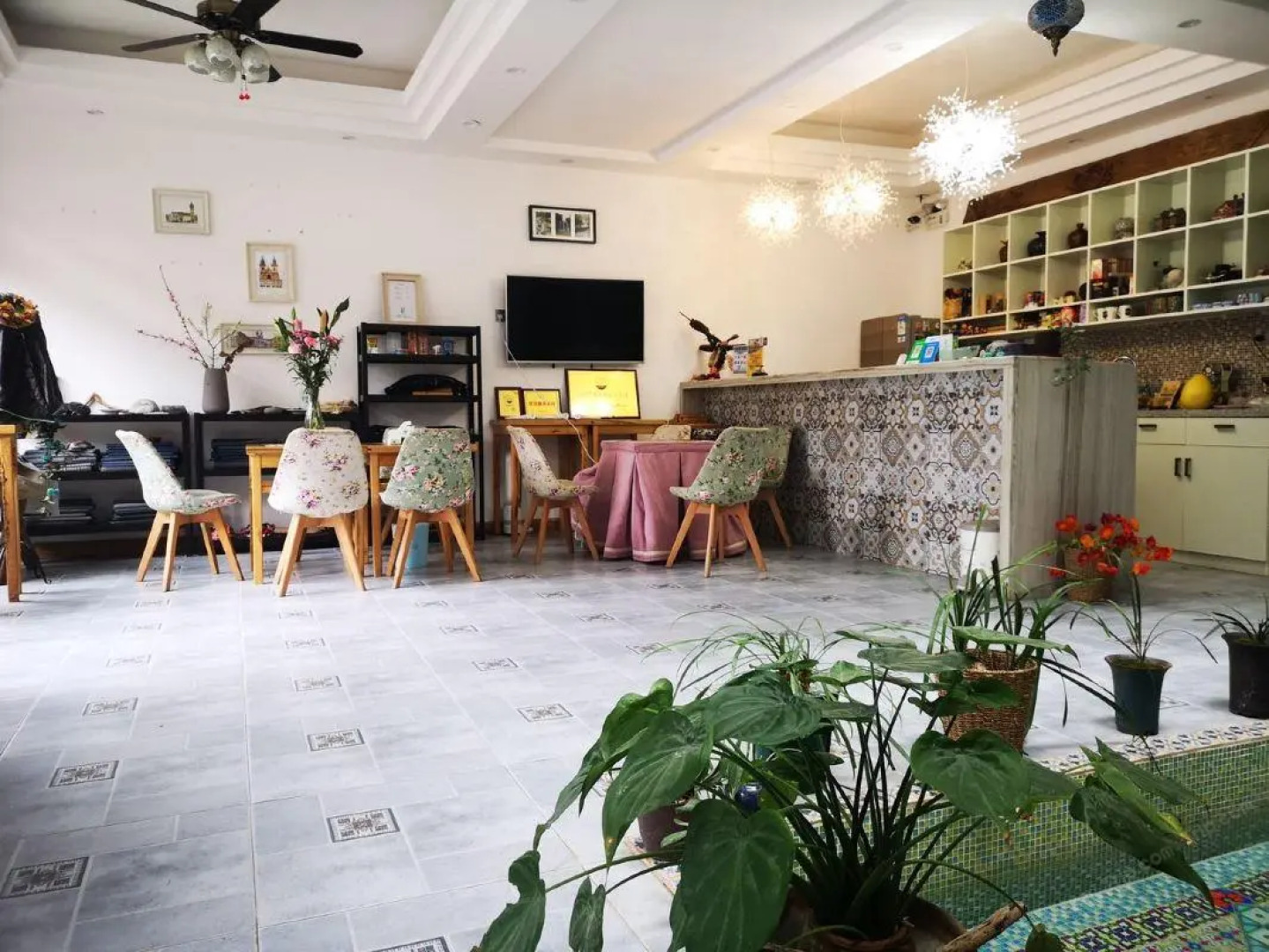 Emerald Adventures Guesthouse