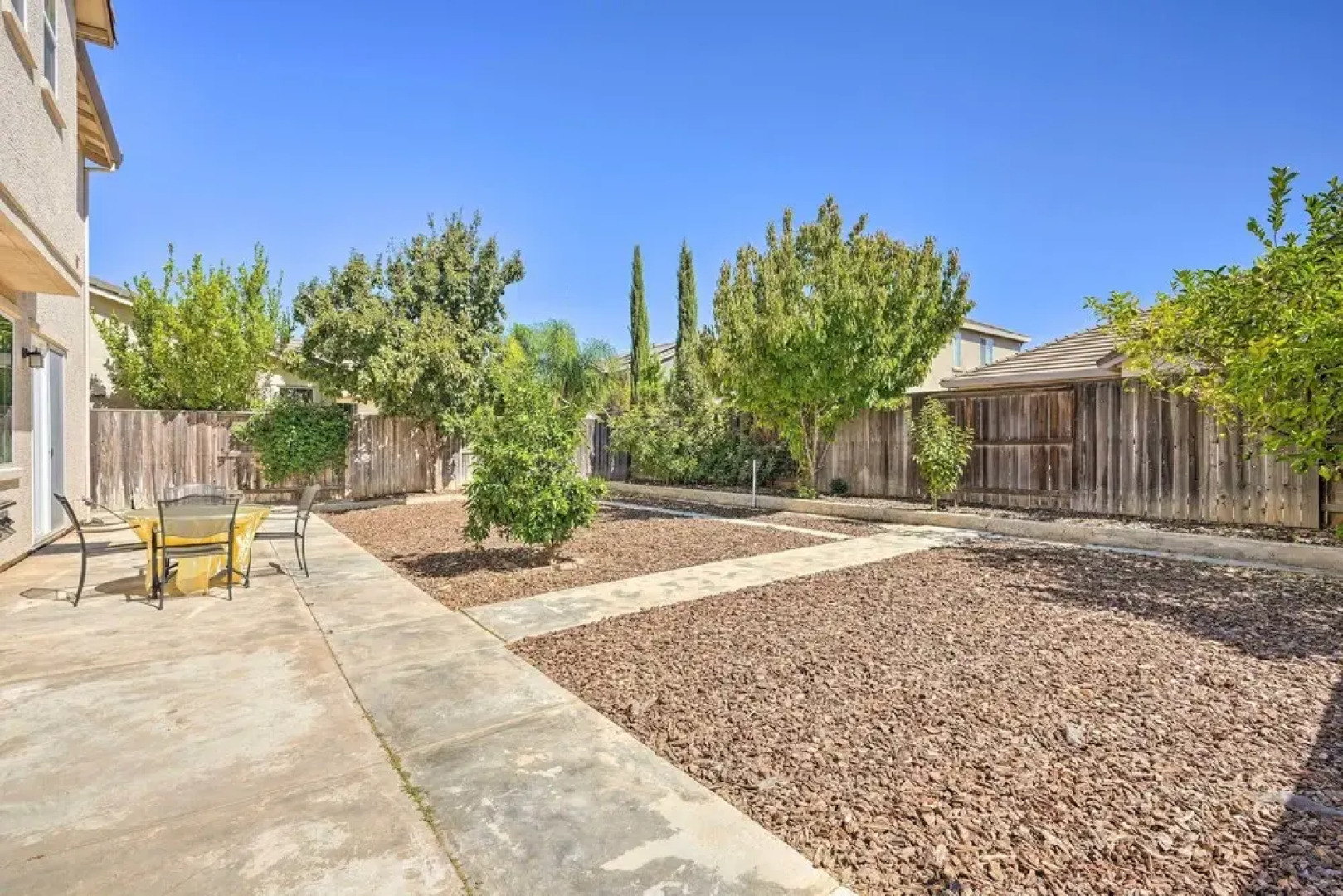 Elk Grove House w/ Grill ~ 3 Mi to Old Town!