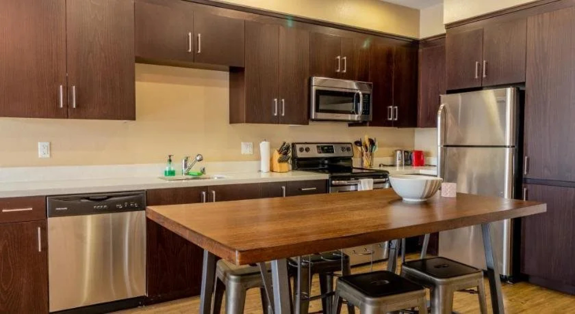 Kasa San Mateo Apartments