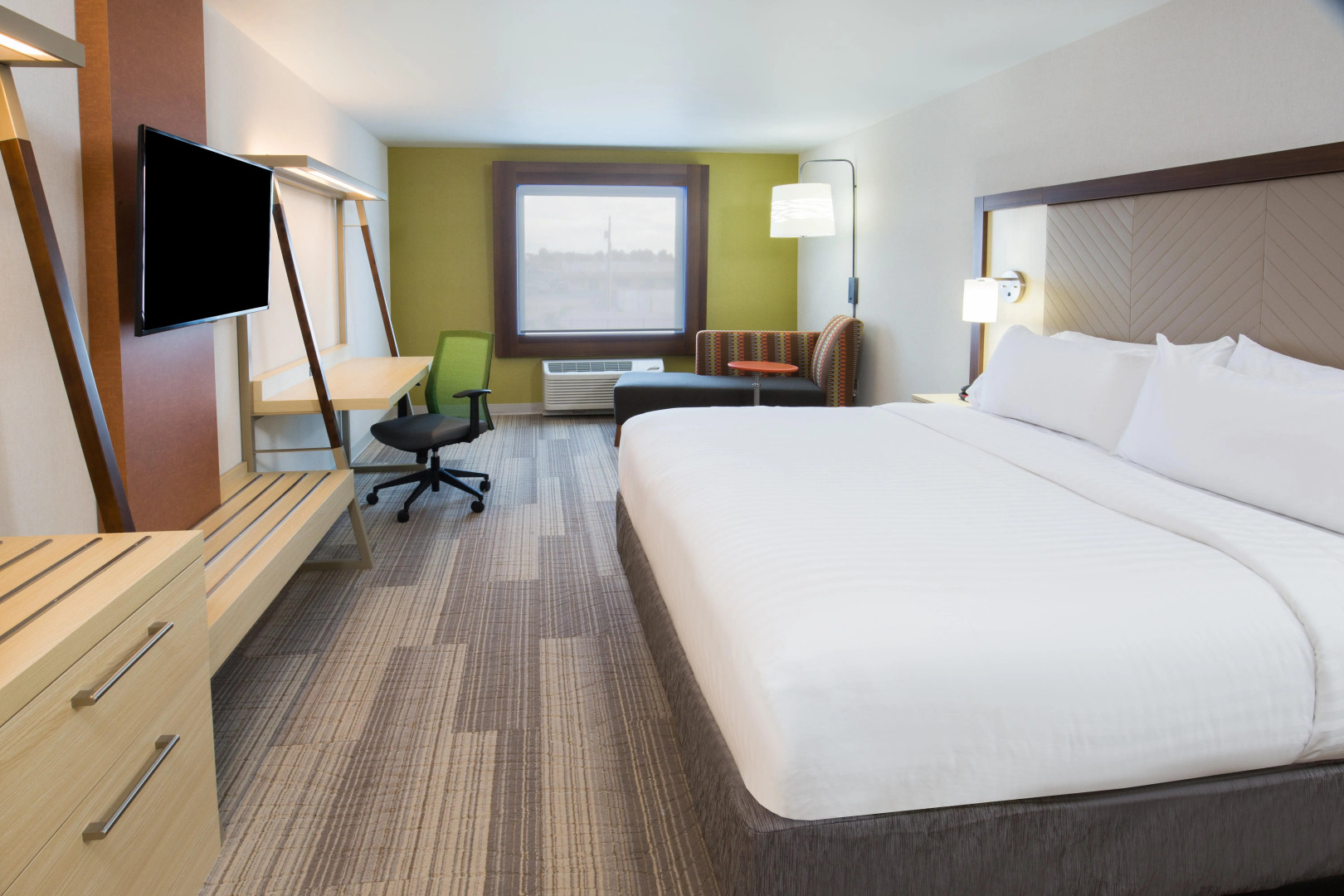 Holiday Inn Express & Suites Pahrump by IHG