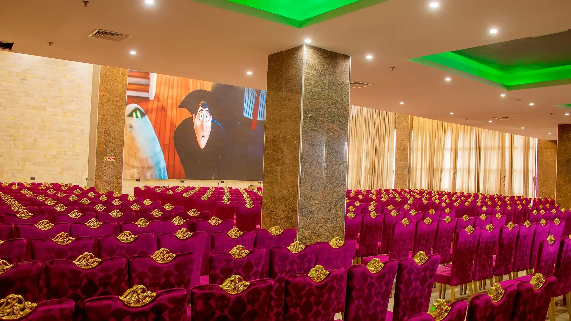 Osborn La-Palm Royal Resort