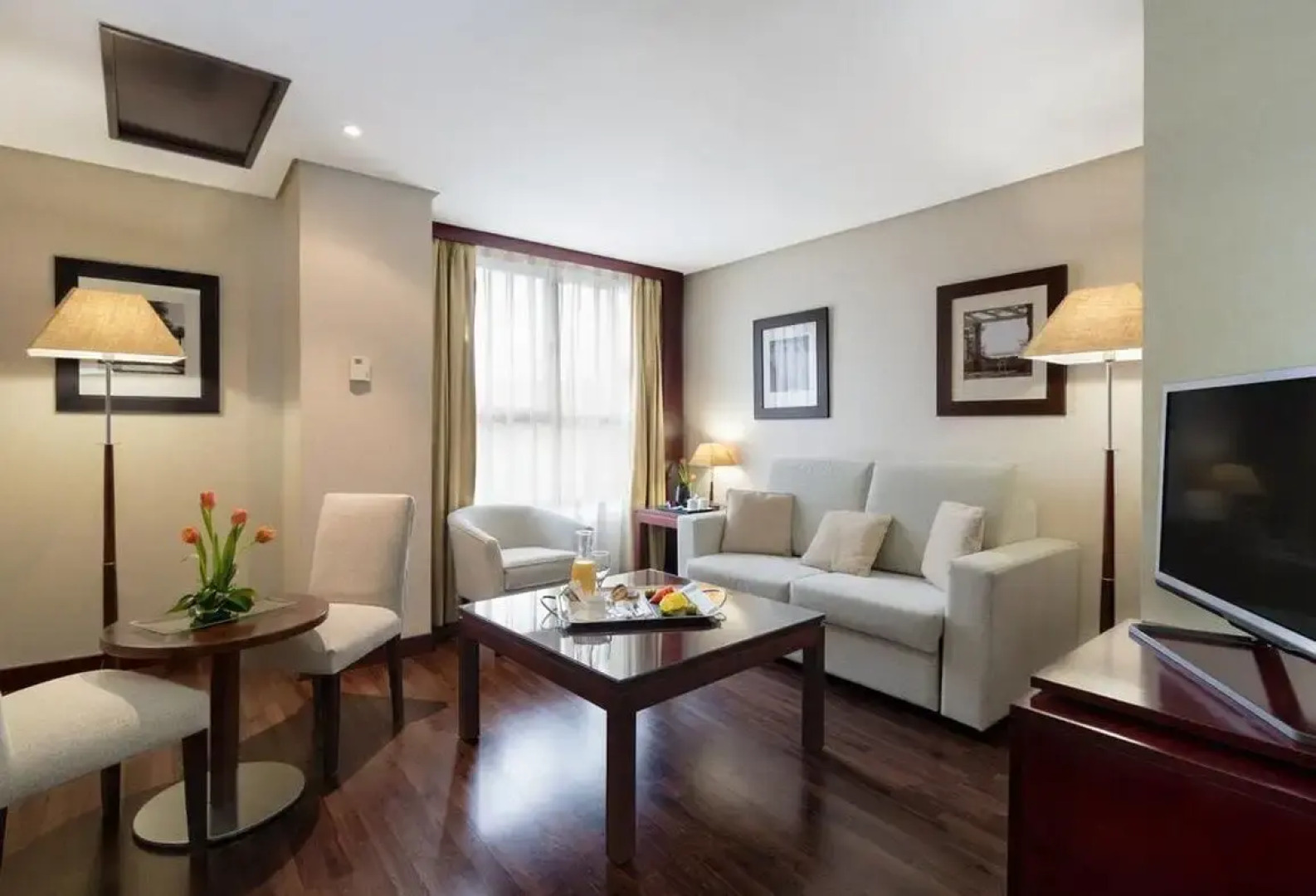 Отель Valencia Center