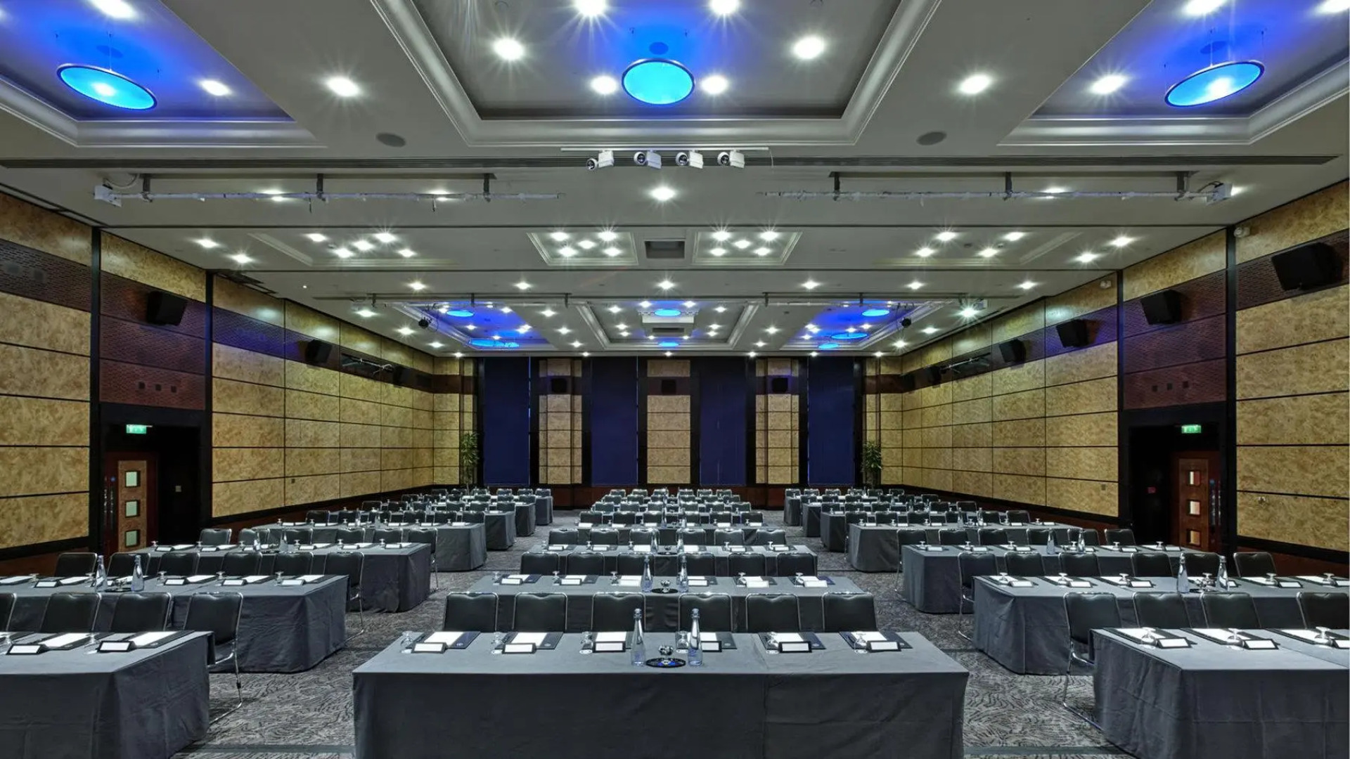 Leonardo Royal Hotel London City