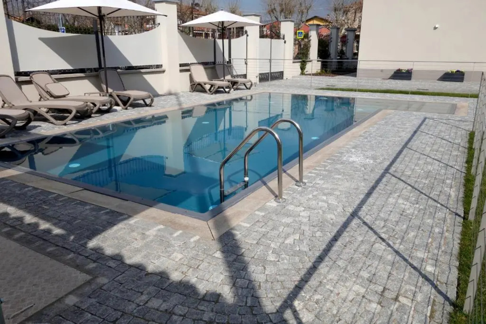 Villa Bernasconi - camere e ristorante -