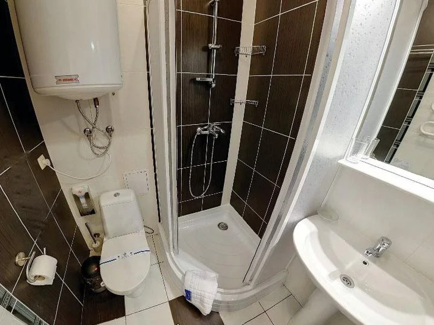 ZimaSnow Ski & Spa Club