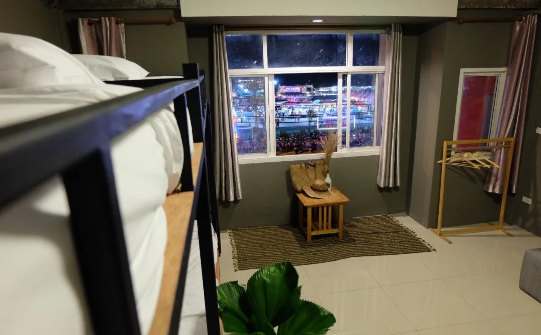 Ma Norn Phuket Hostel