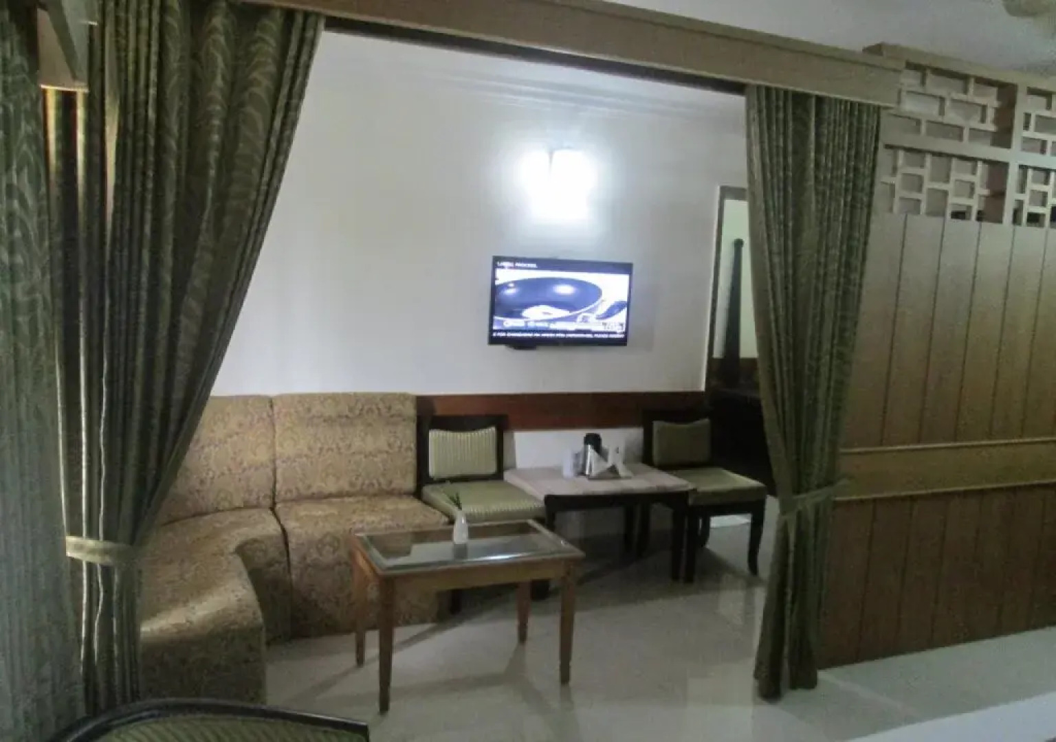 Paray Village County