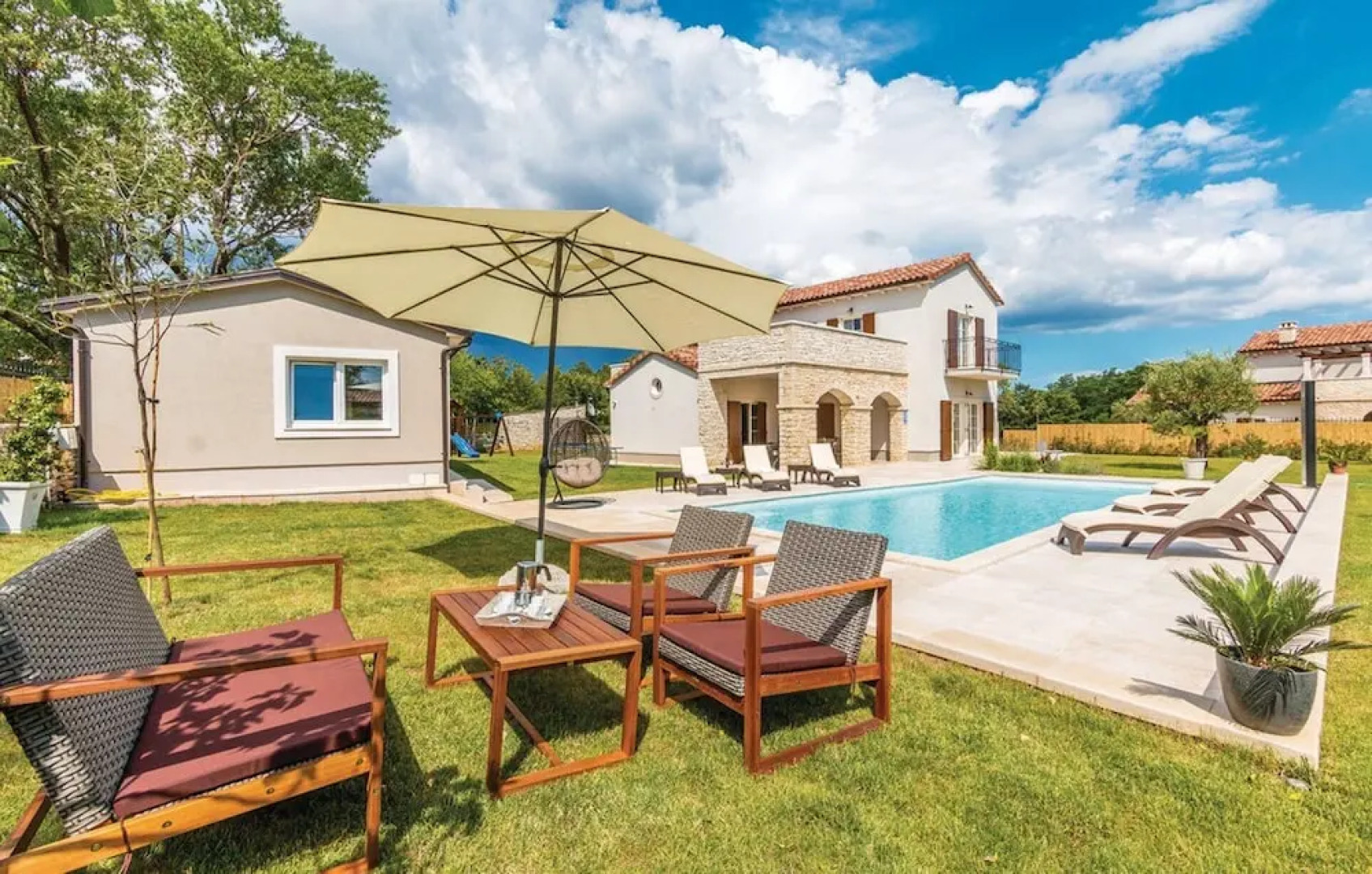 Villa San Kirin Olivia