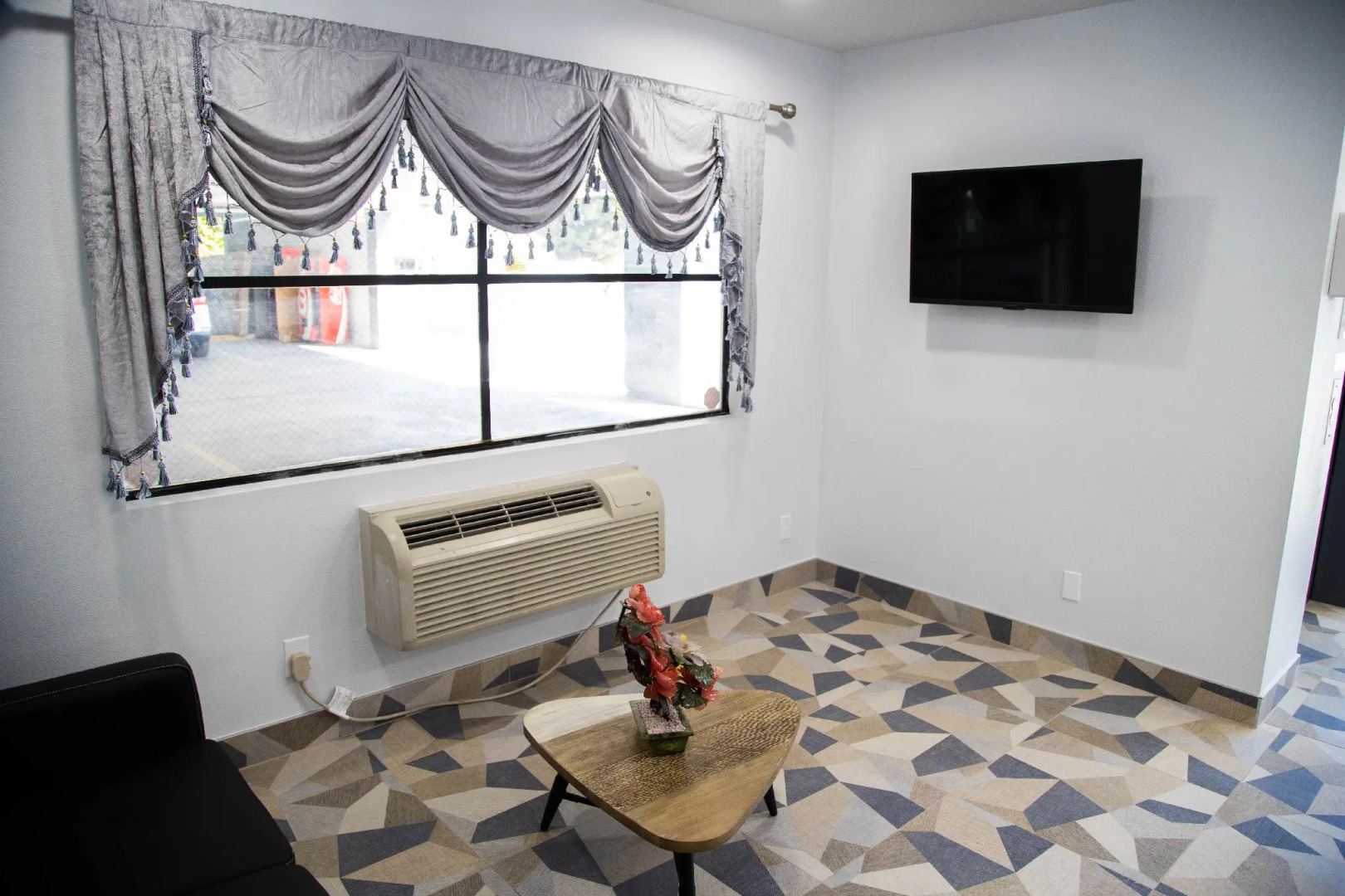 Pico Rivera Inn and Suites