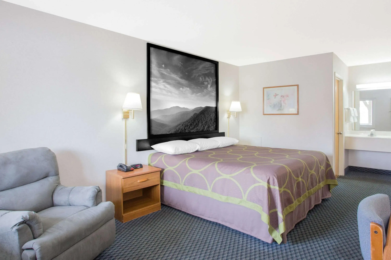 Super 8 by Wyndham Christiansburg