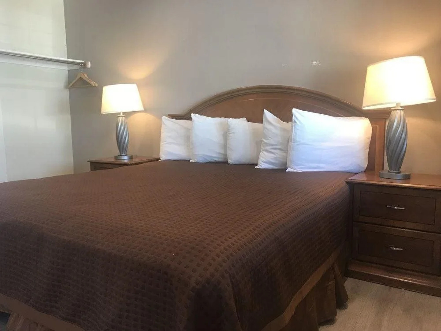 Westward Wagon Inn Theme Park Entrance